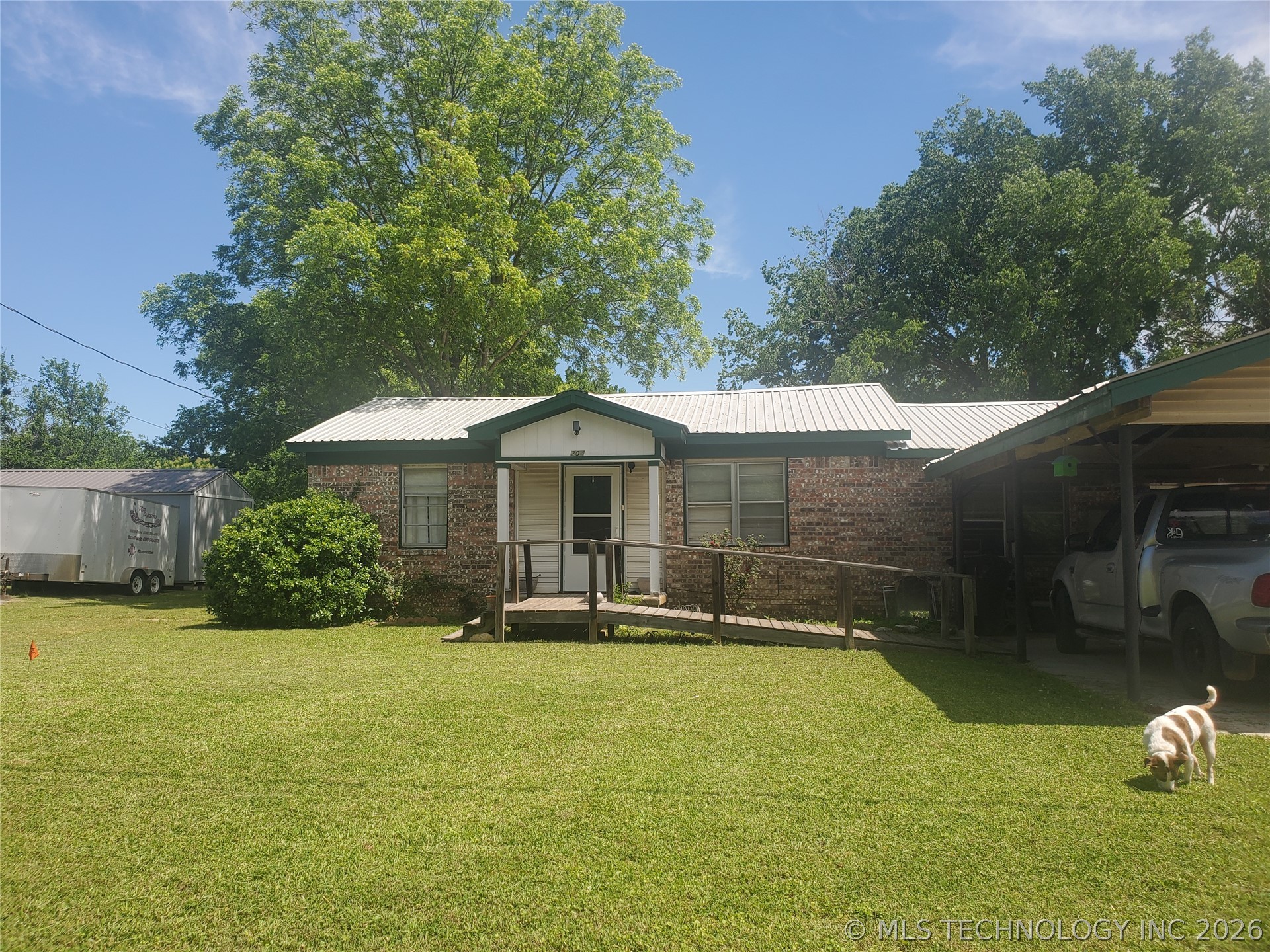 204 Curtis Calera OK 74730