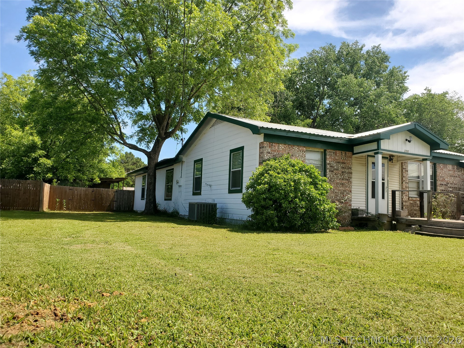 204 Curtis Calera OK 74730