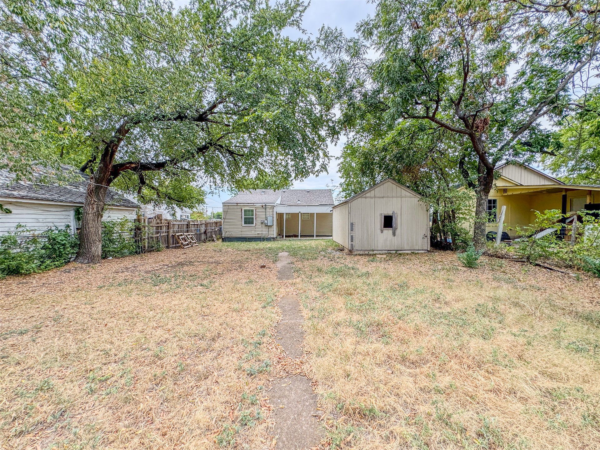 1507 SW D Avenue Lawton OK 73501