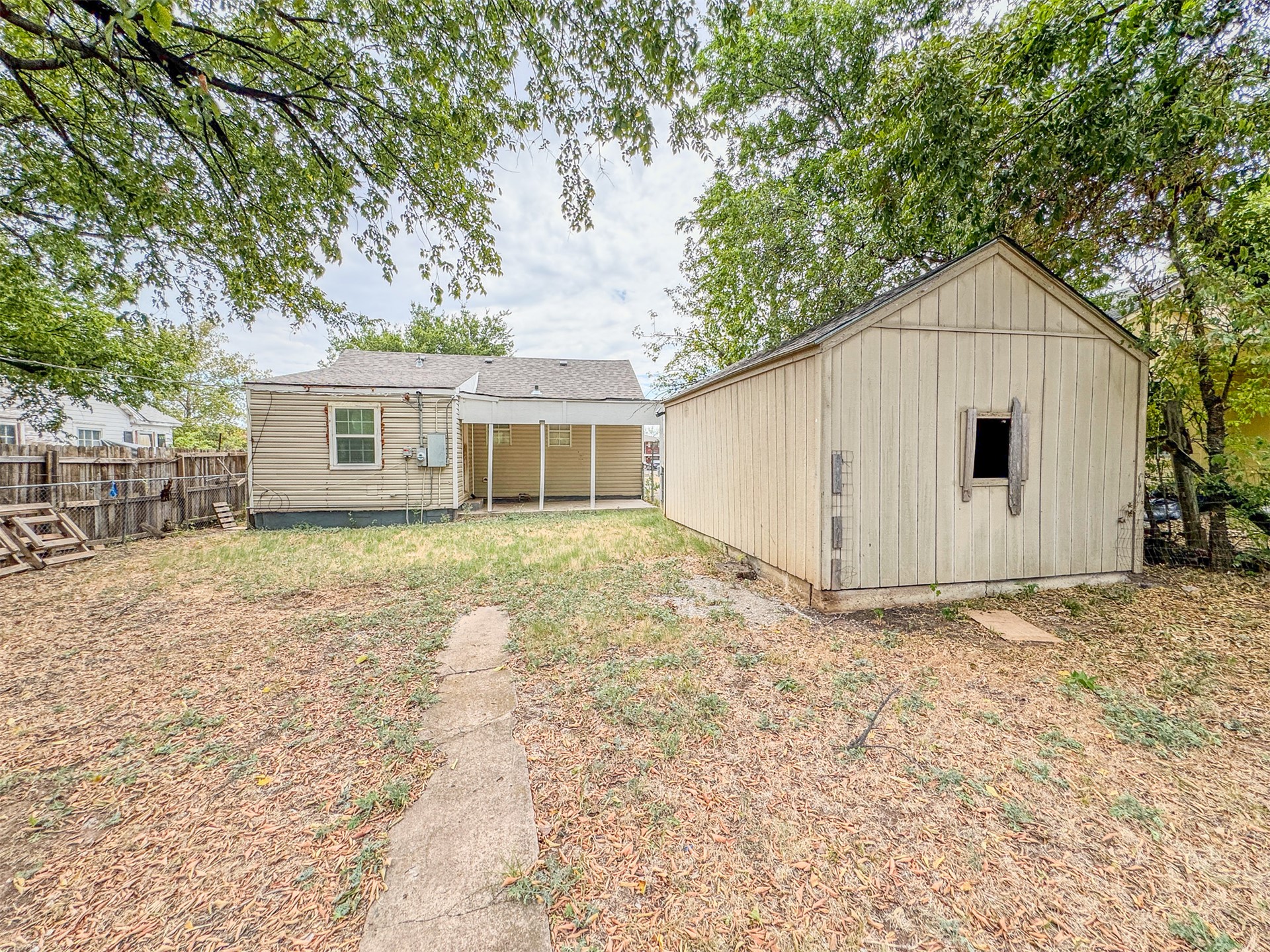 1507 SW D Avenue Lawton OK 73501