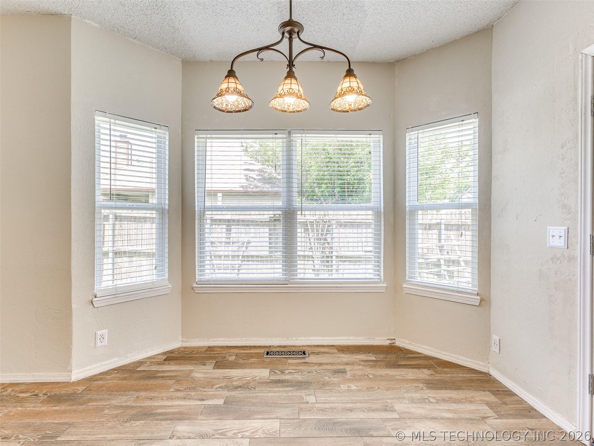 516 S Laurel Avenue Broken Arrow OK 74012