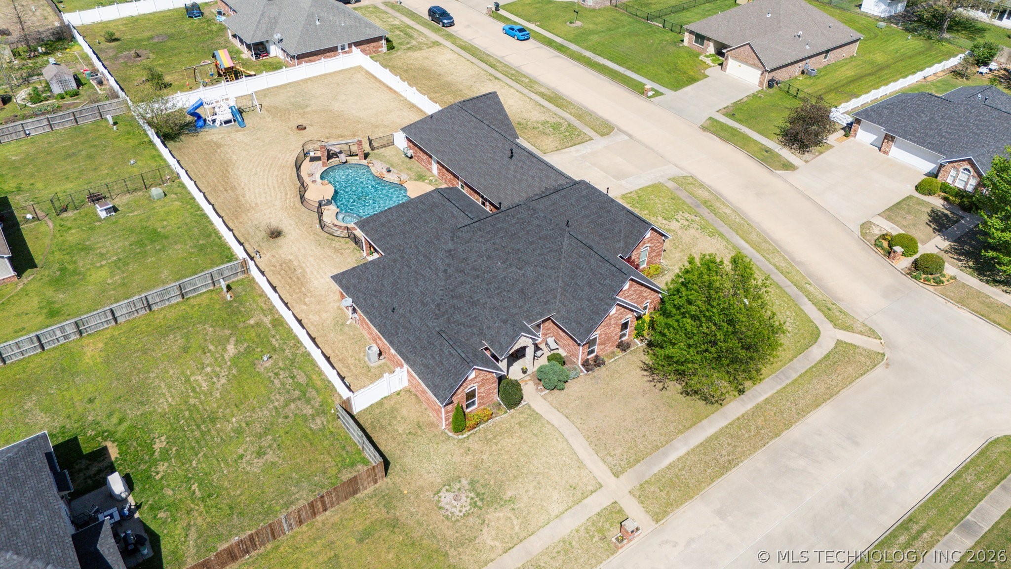 1215 Lyndsey Lane Pryor OK 74361