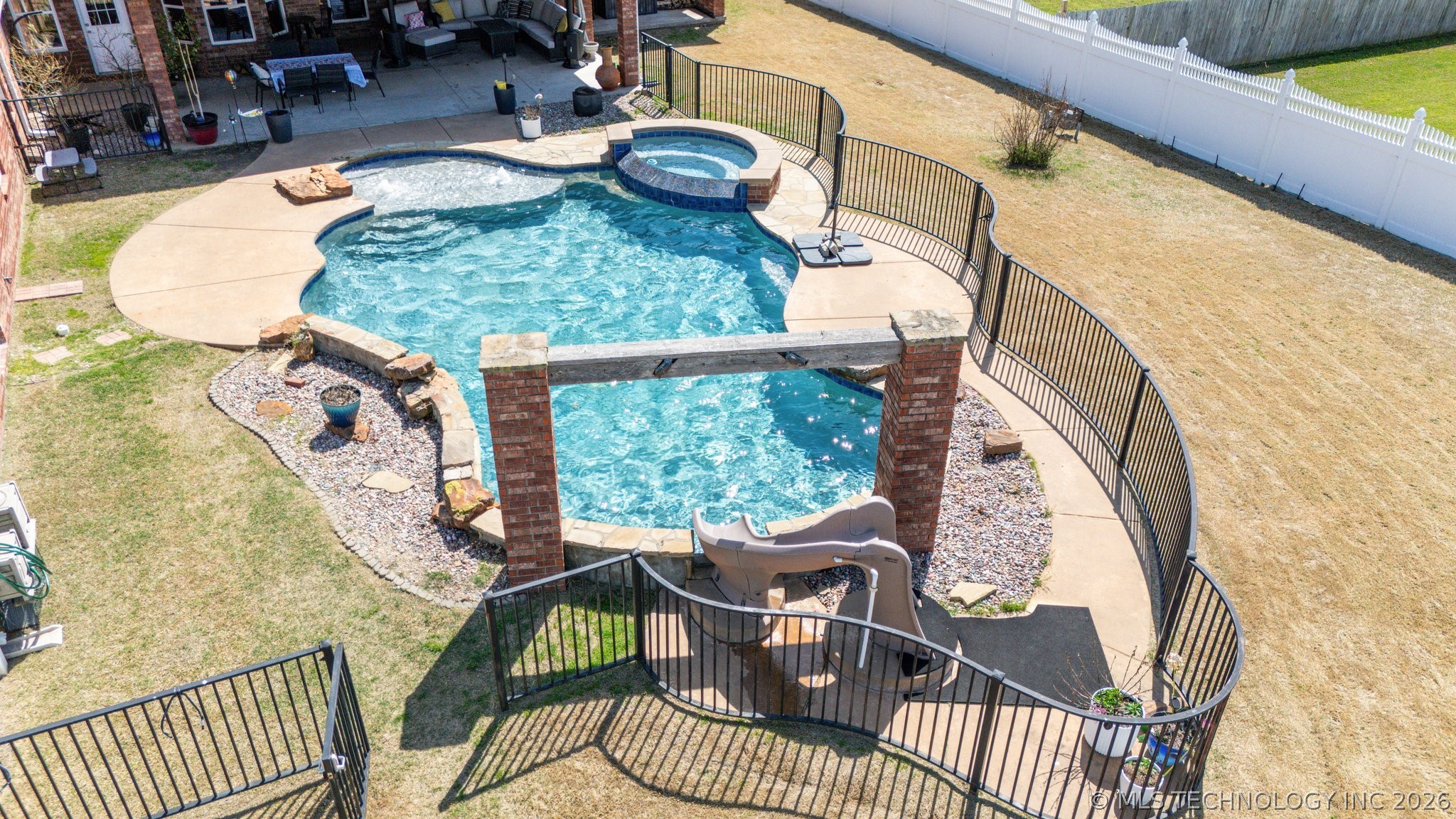 1215 Lyndsey Lane Pryor OK 74361