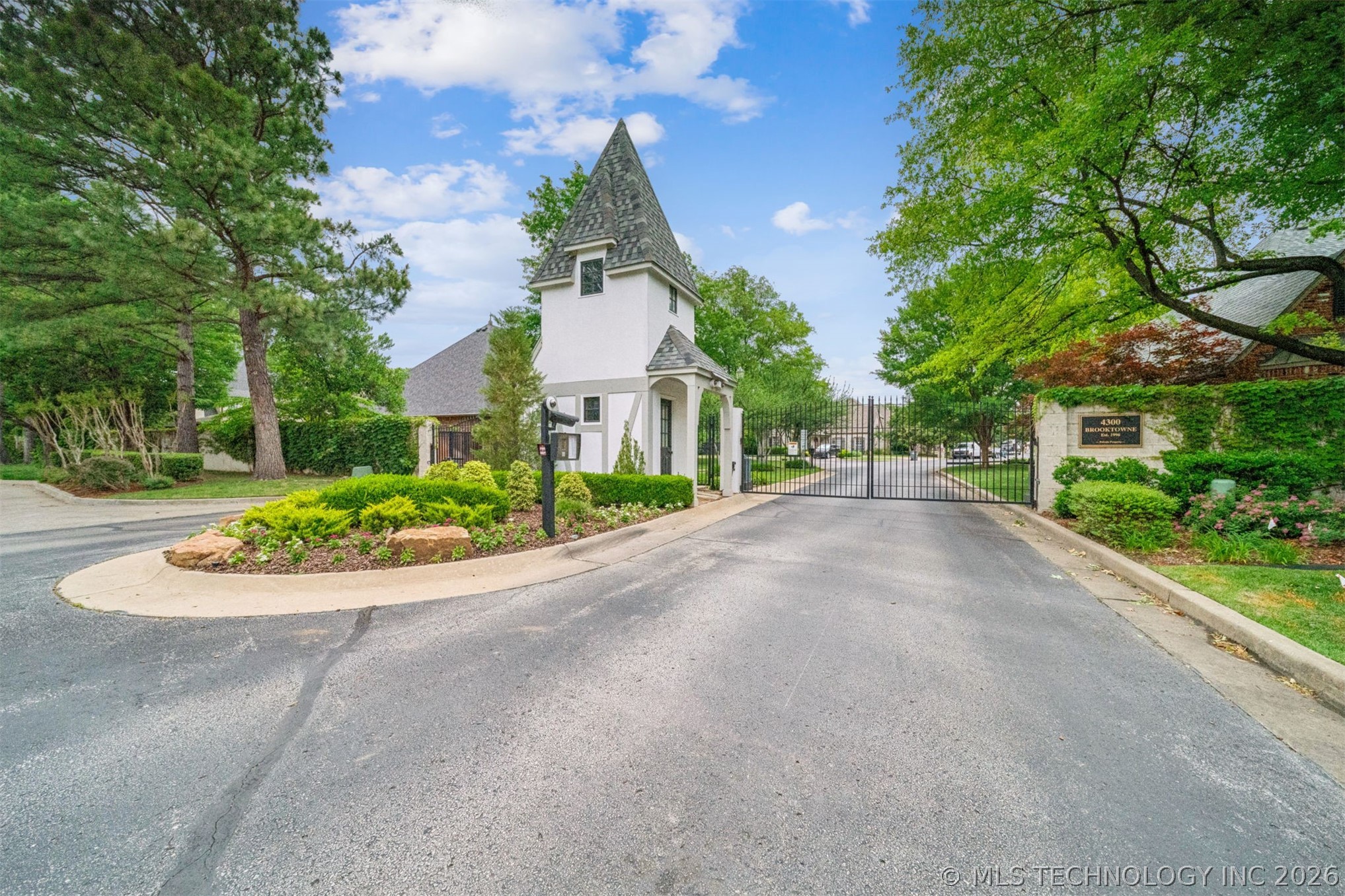 1416 E 43rd Court Tulsa OK 74105