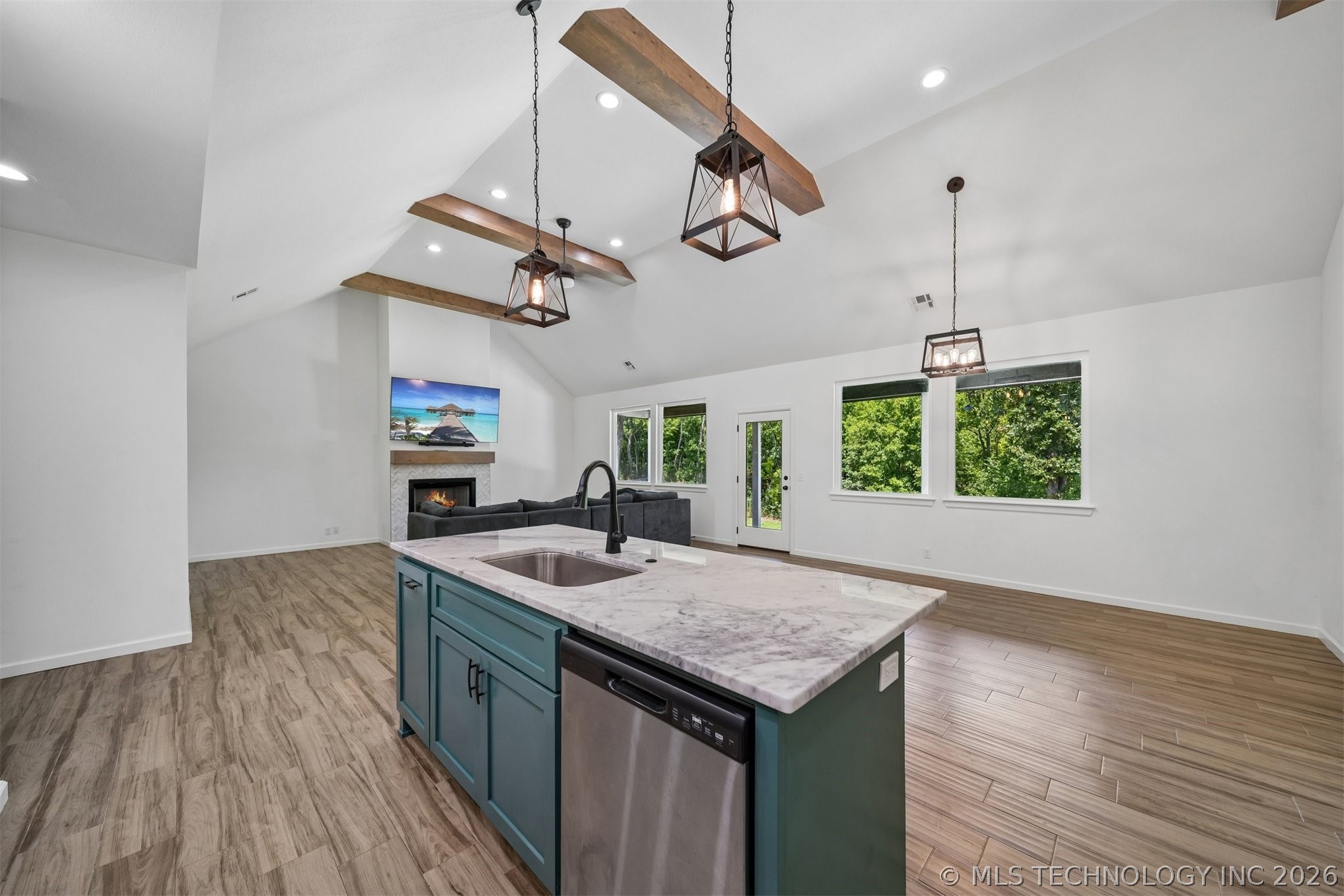18983 Round Mountain Road Catoosa OK 74015