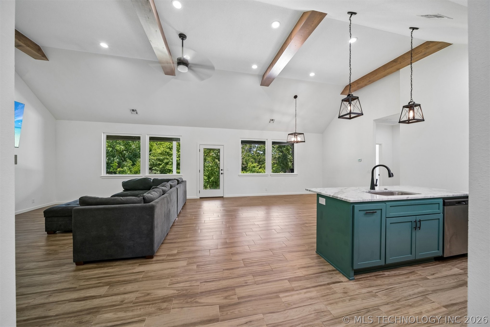 18983 Round Mountain Road Catoosa OK 74015