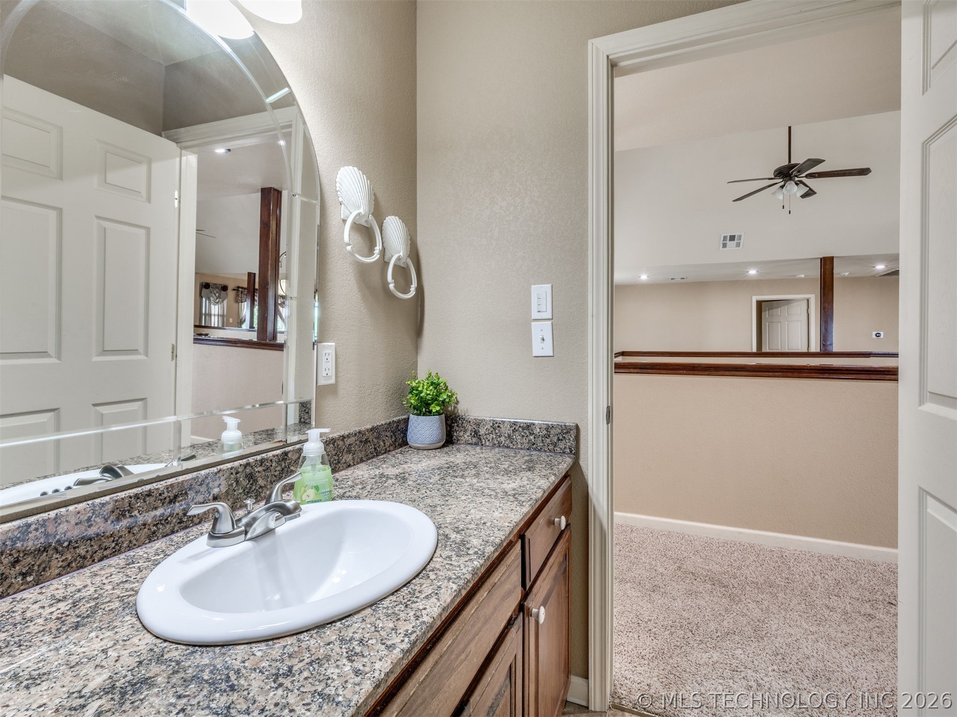 332 E Highland Avenue Eufaula OK 74432