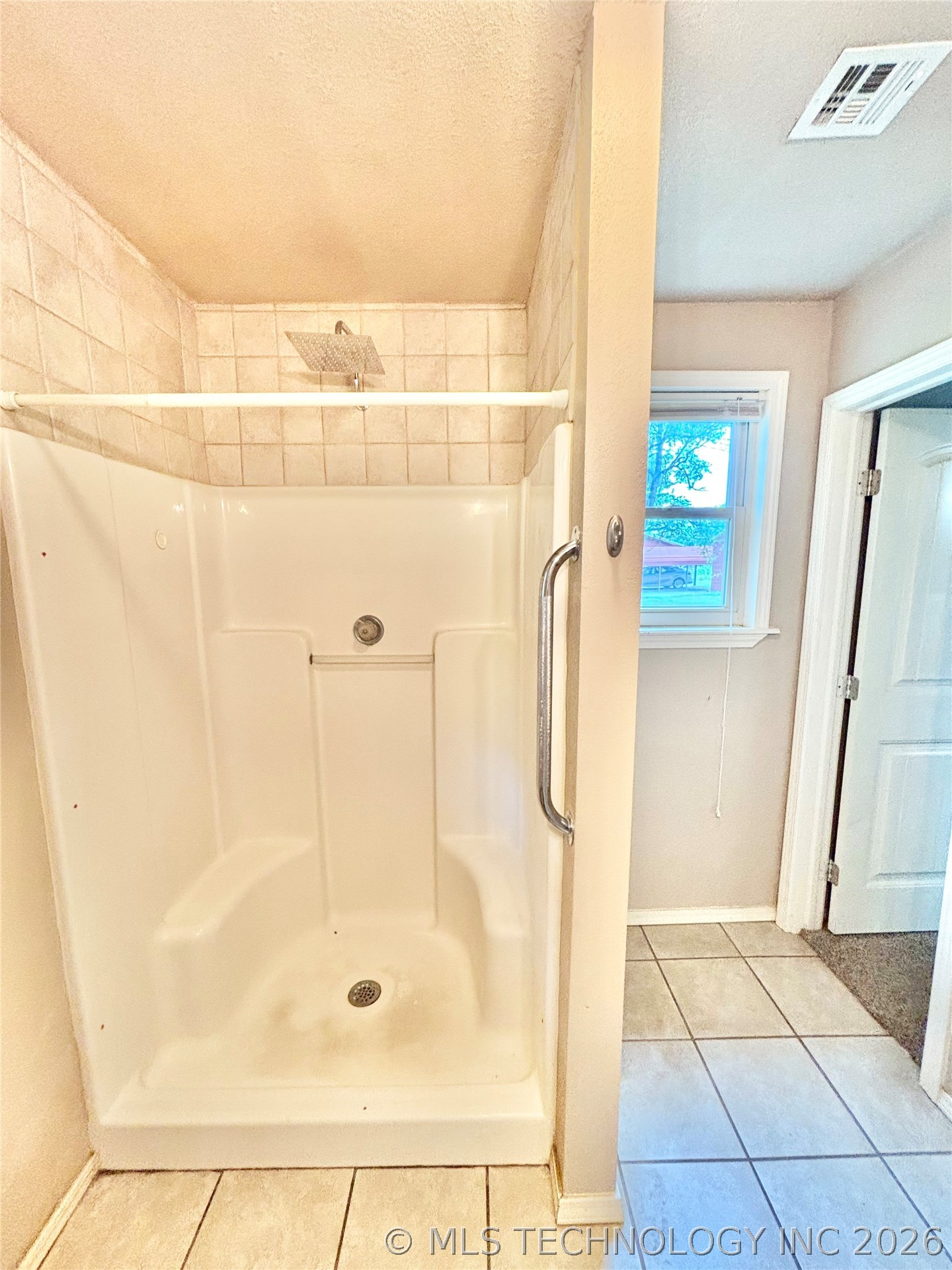 106 E Elk Road Whitefield OK 74472