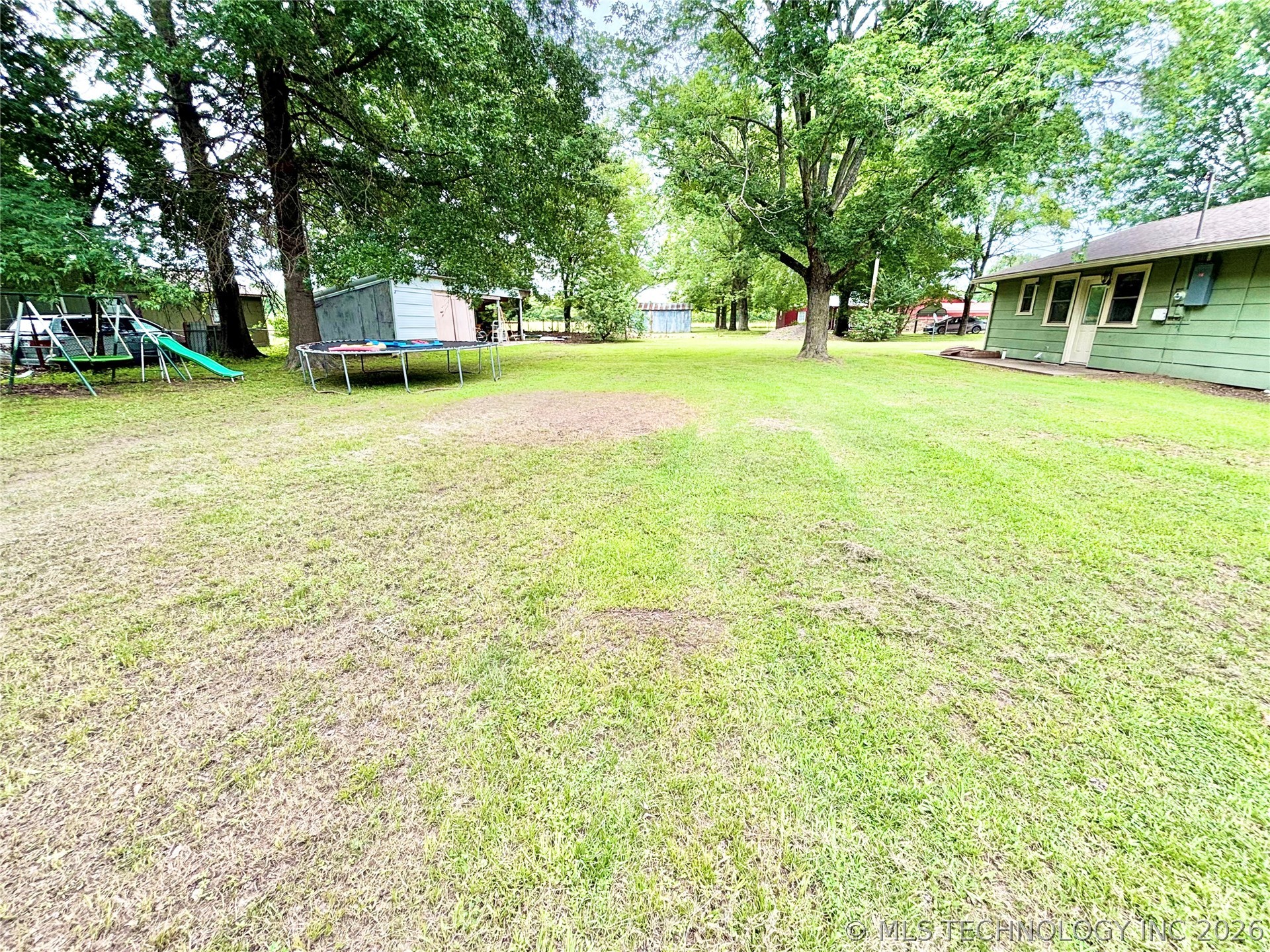106 E Elk Road Whitefield OK 74472