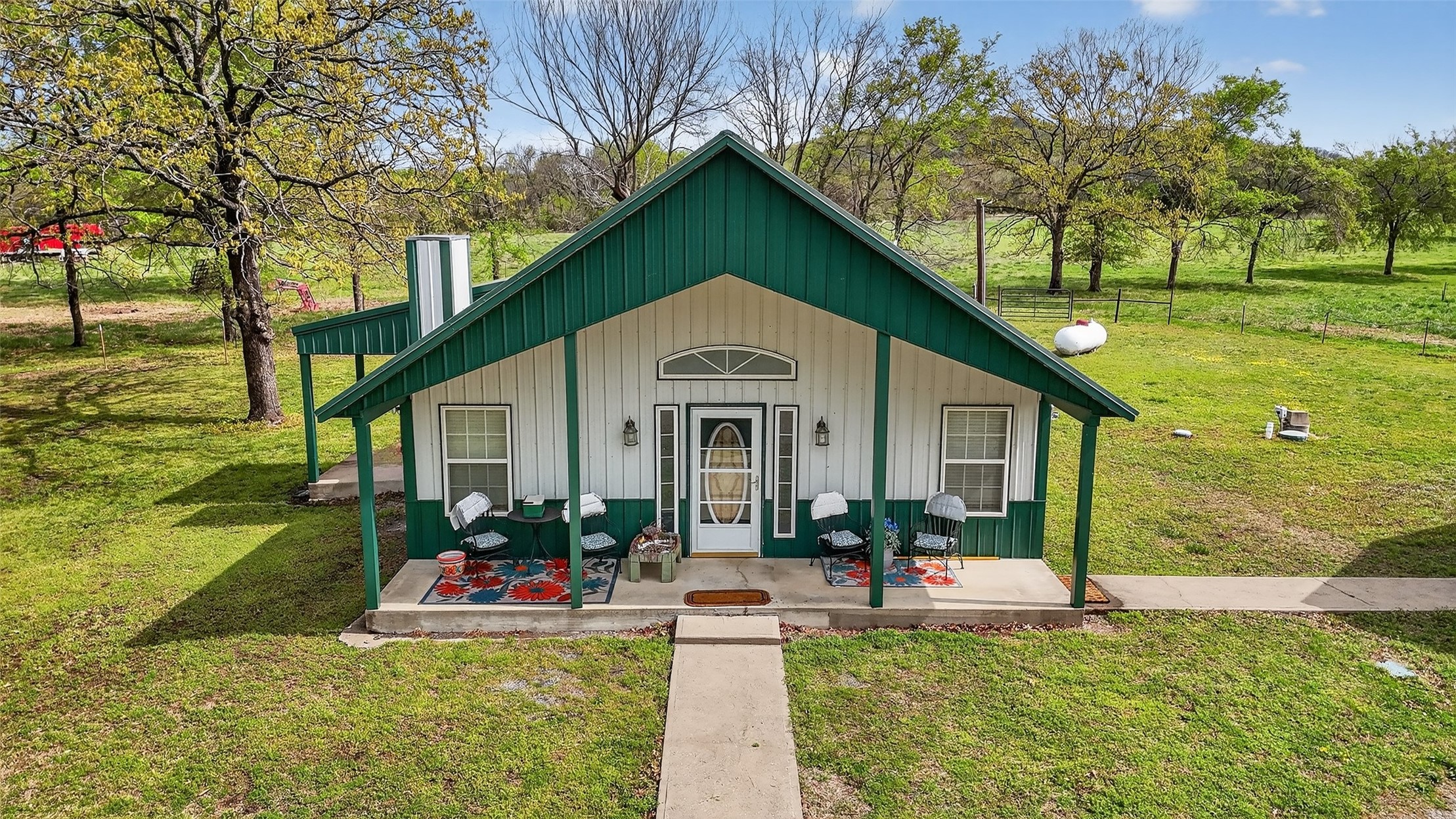2709 S 34th Road Locust Grove OK 74352