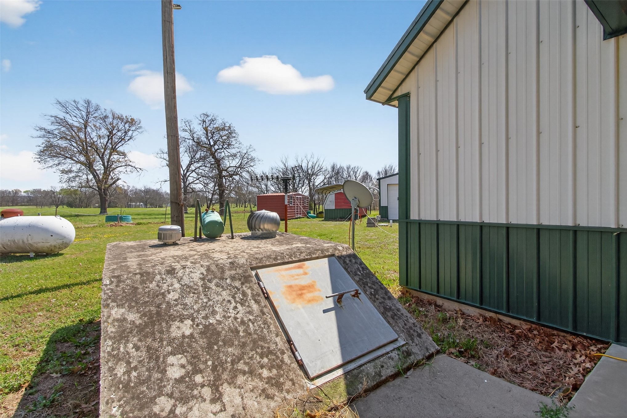 2709 S 34th Road Locust Grove OK 74352