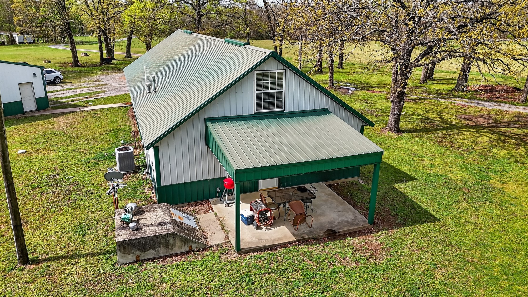 2709 S 34th Road Locust Grove OK 74352