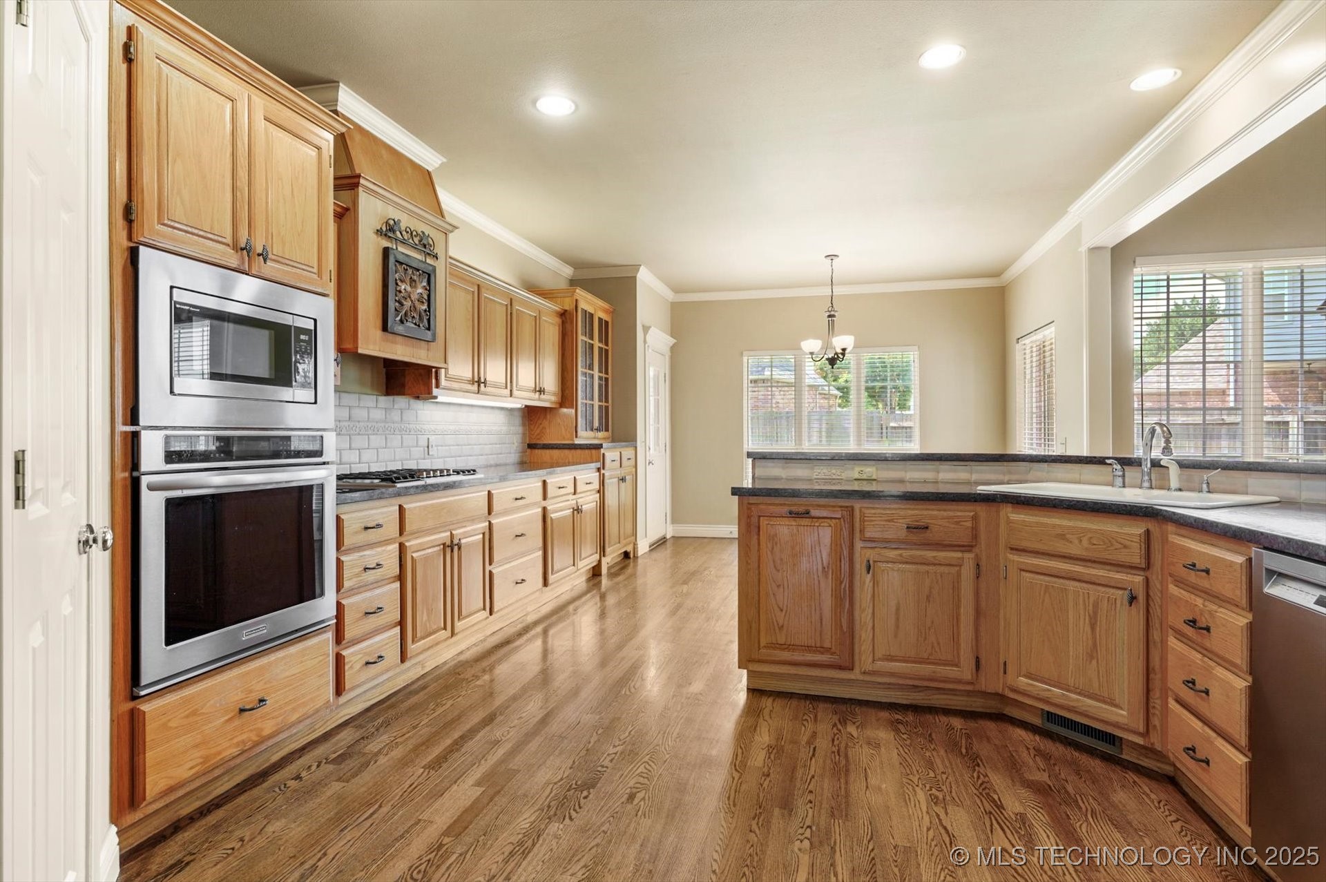 3816 S Yellow Pine Avenue Broken Arrow OK 74011