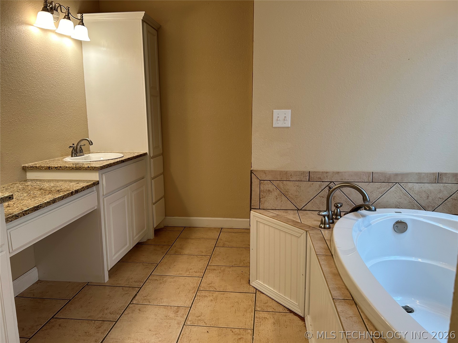10816 W Highway 9 Highway Whitefield OK 74472