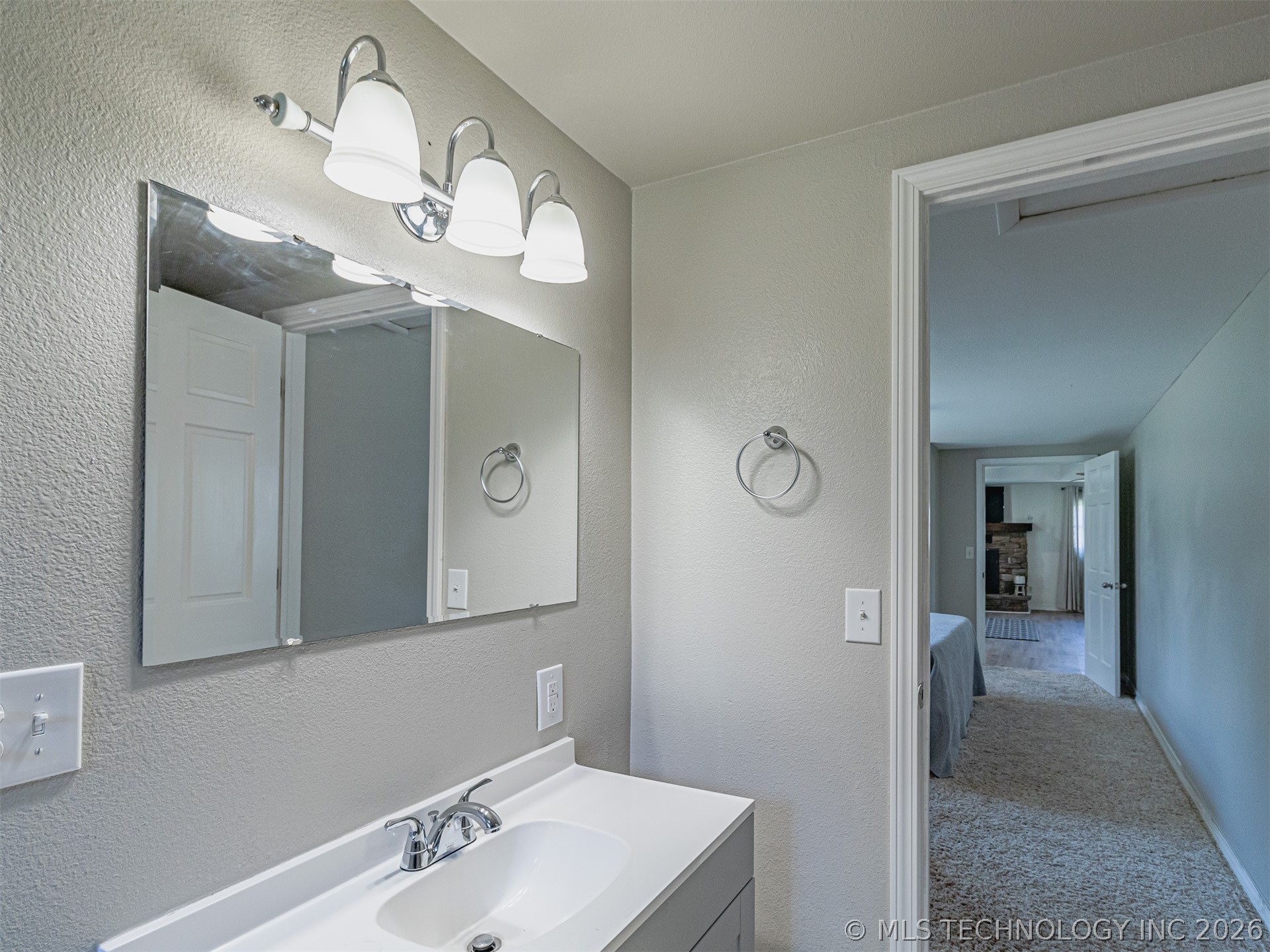 20045 County Road 502 Colcord OK 74338