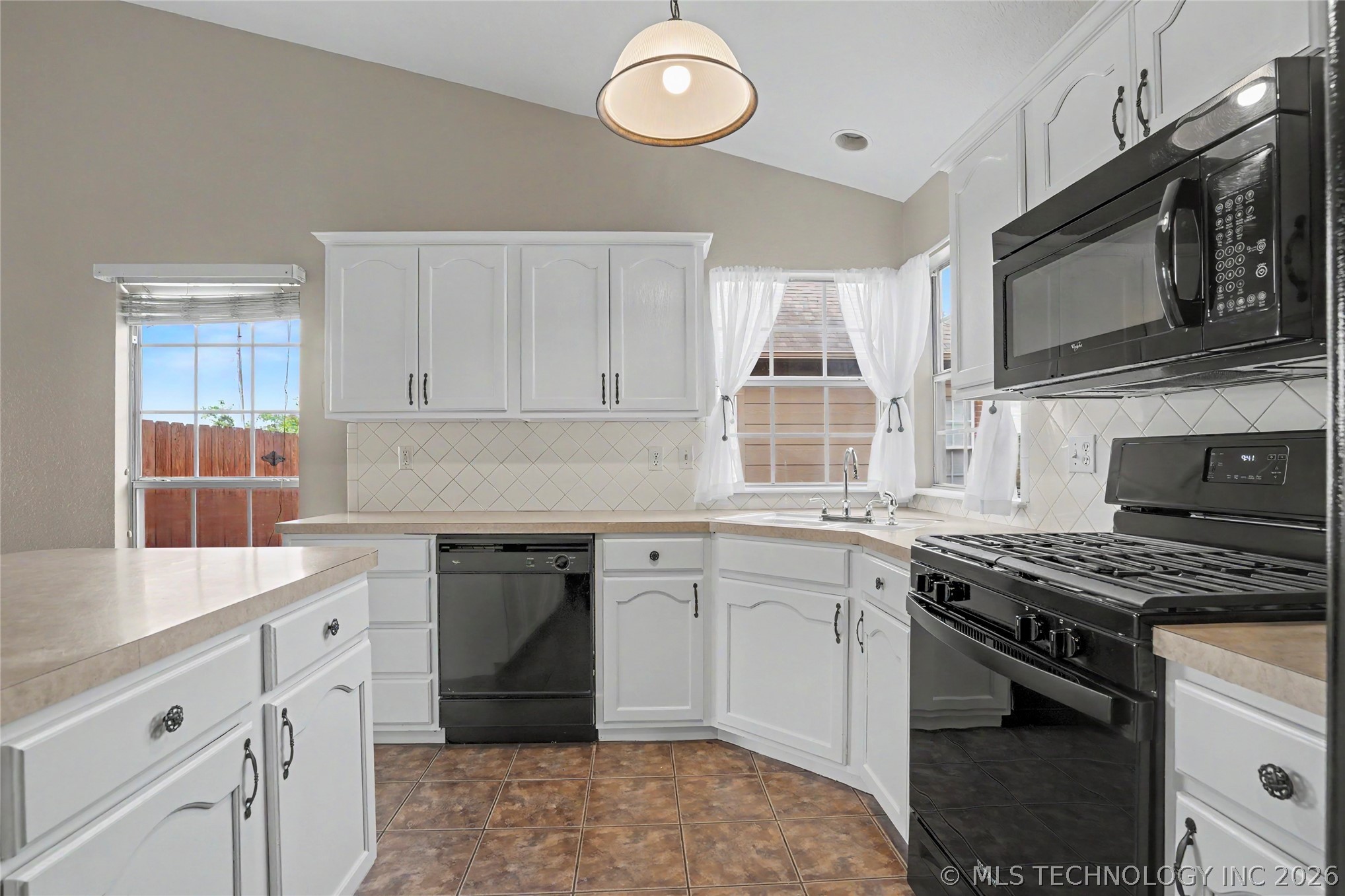 10710 E 115th Place S Bixby OK 74008
