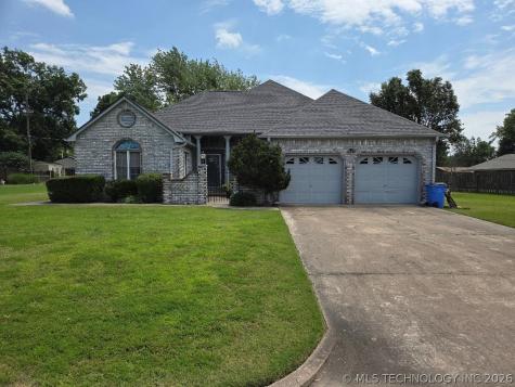 112 Circle Drive Checotah OK 74426