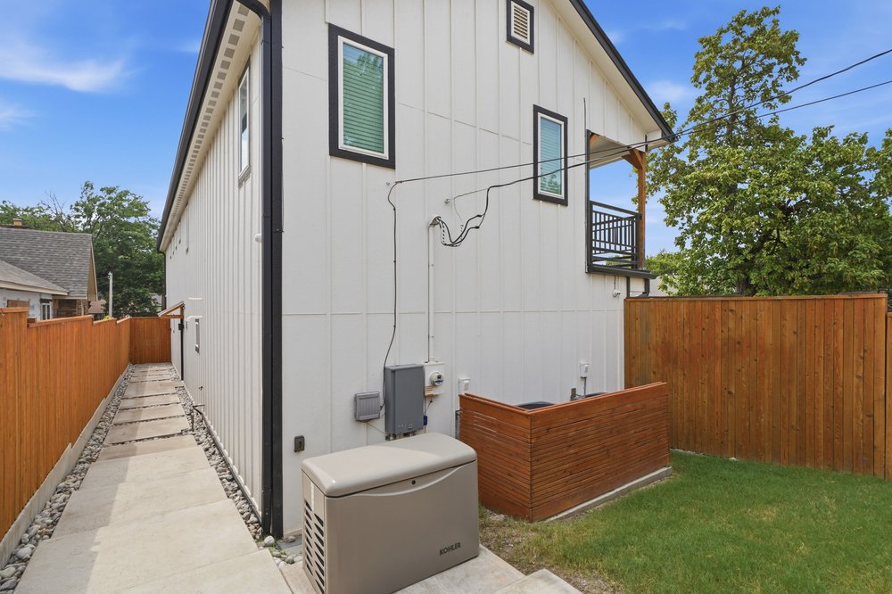 2212 E 12th Place Tulsa OK 74104