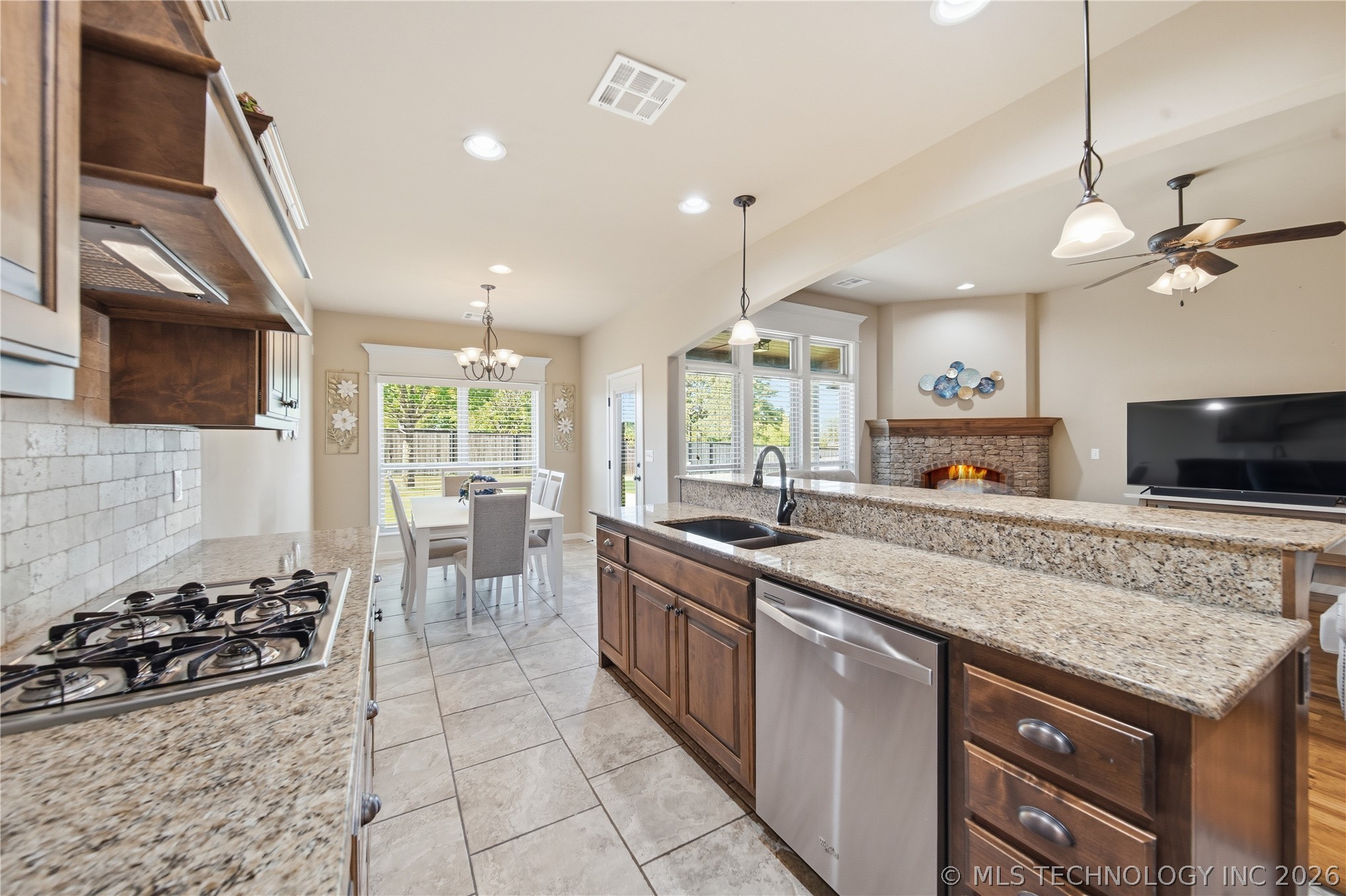 1506 E New Orleans Place Broken Arrow OK 74011