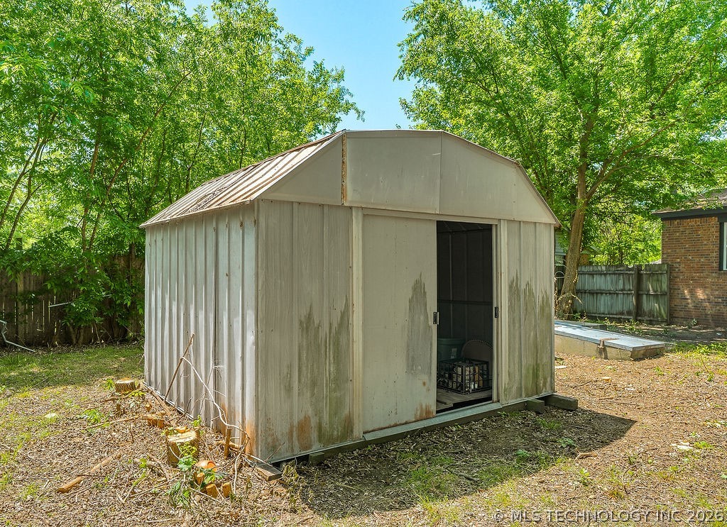 1130 N Cherry Ada OK 74820