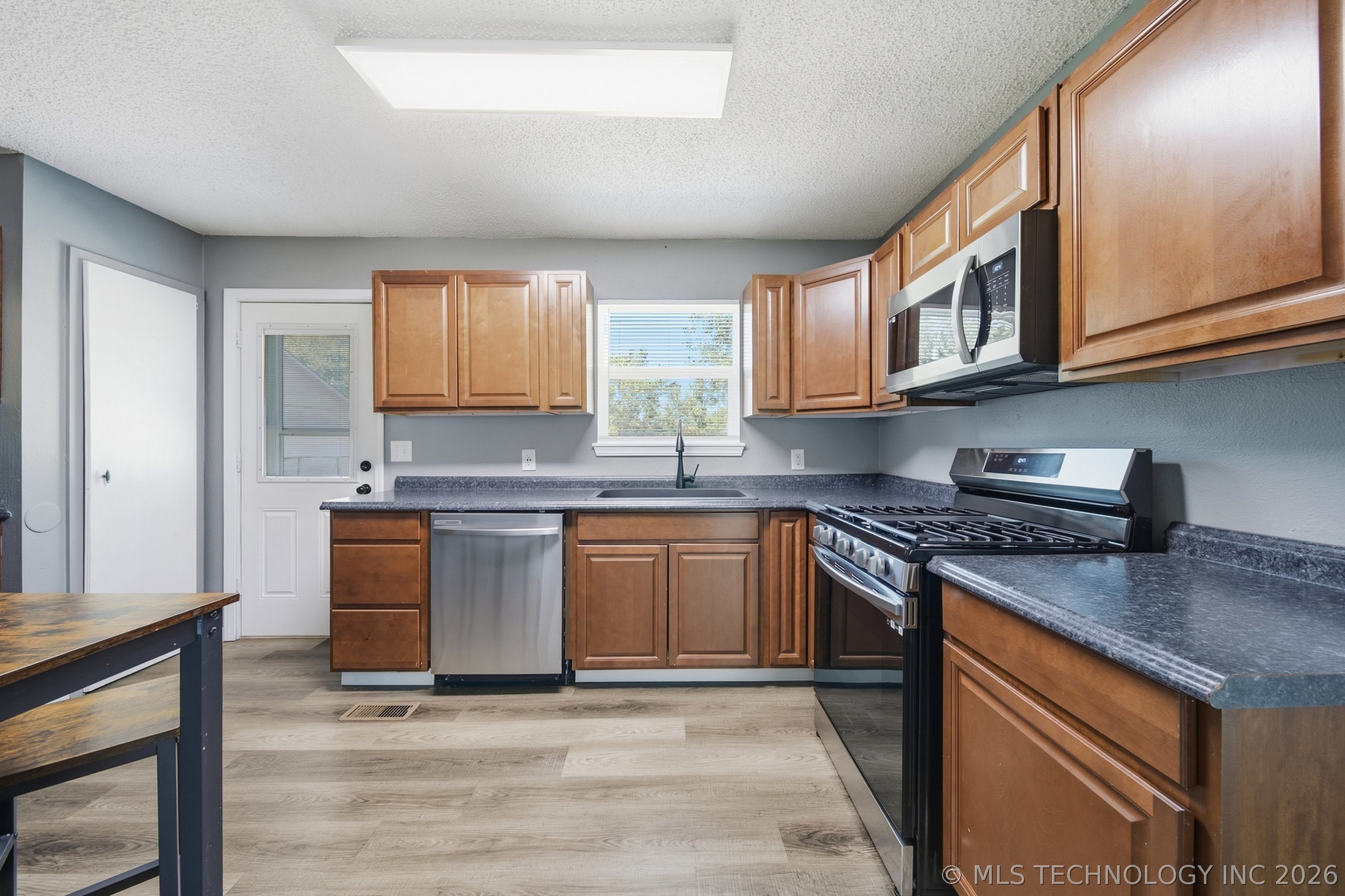 214 N Hughes Street Morris OK 74445