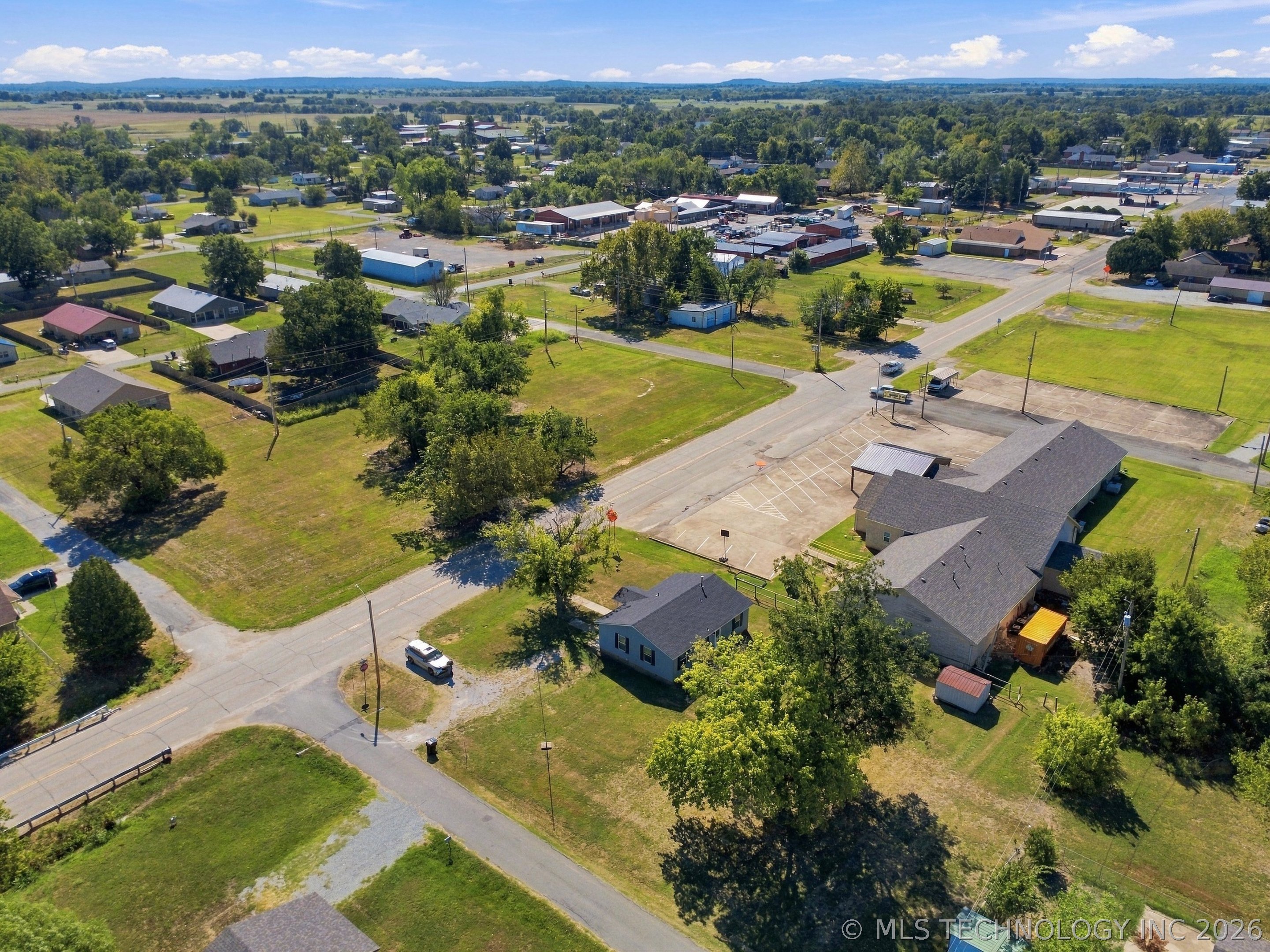214 N Hughes Street Morris OK 74445