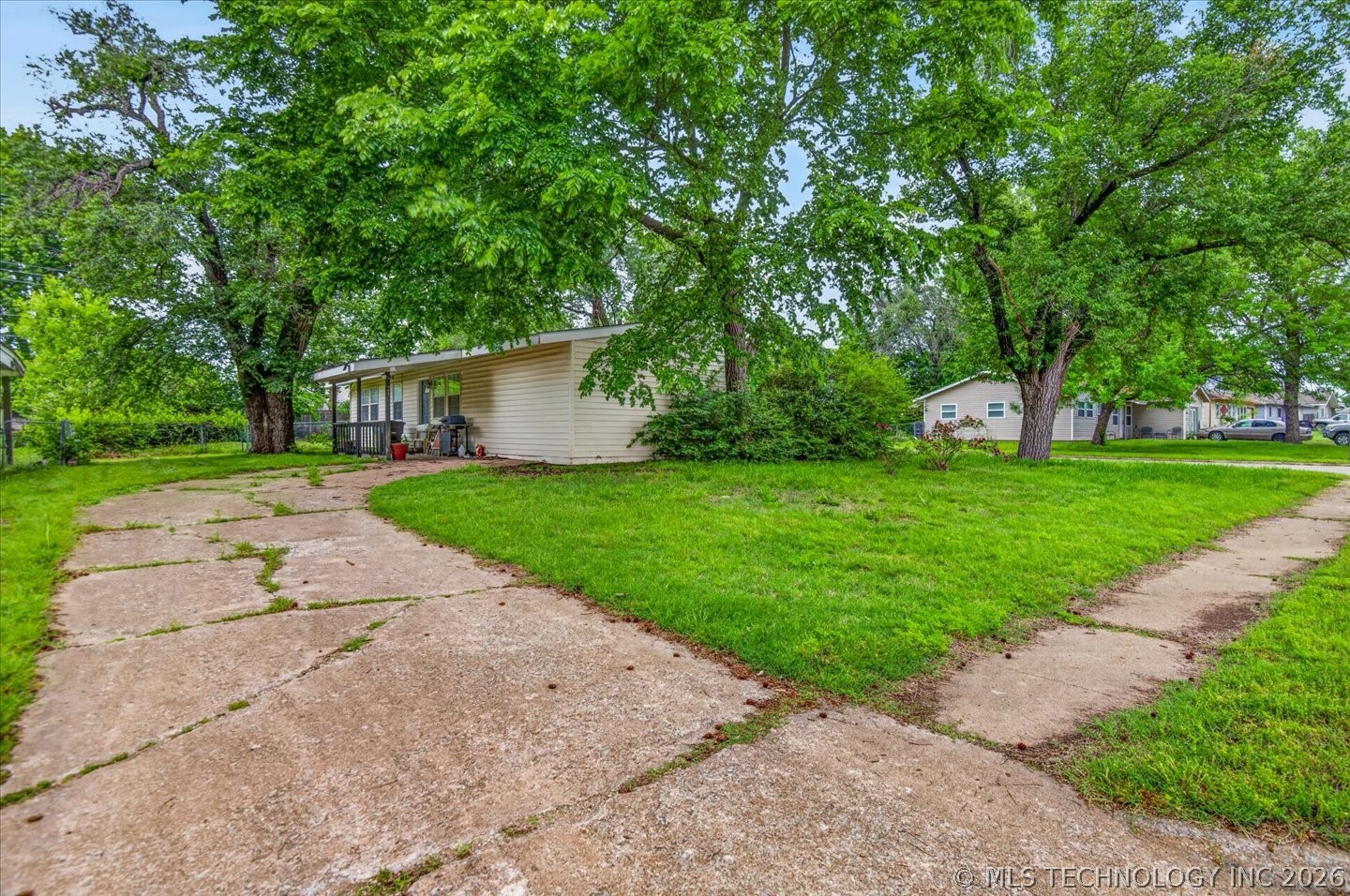 221 Spring Road Bartlesville OK 74003