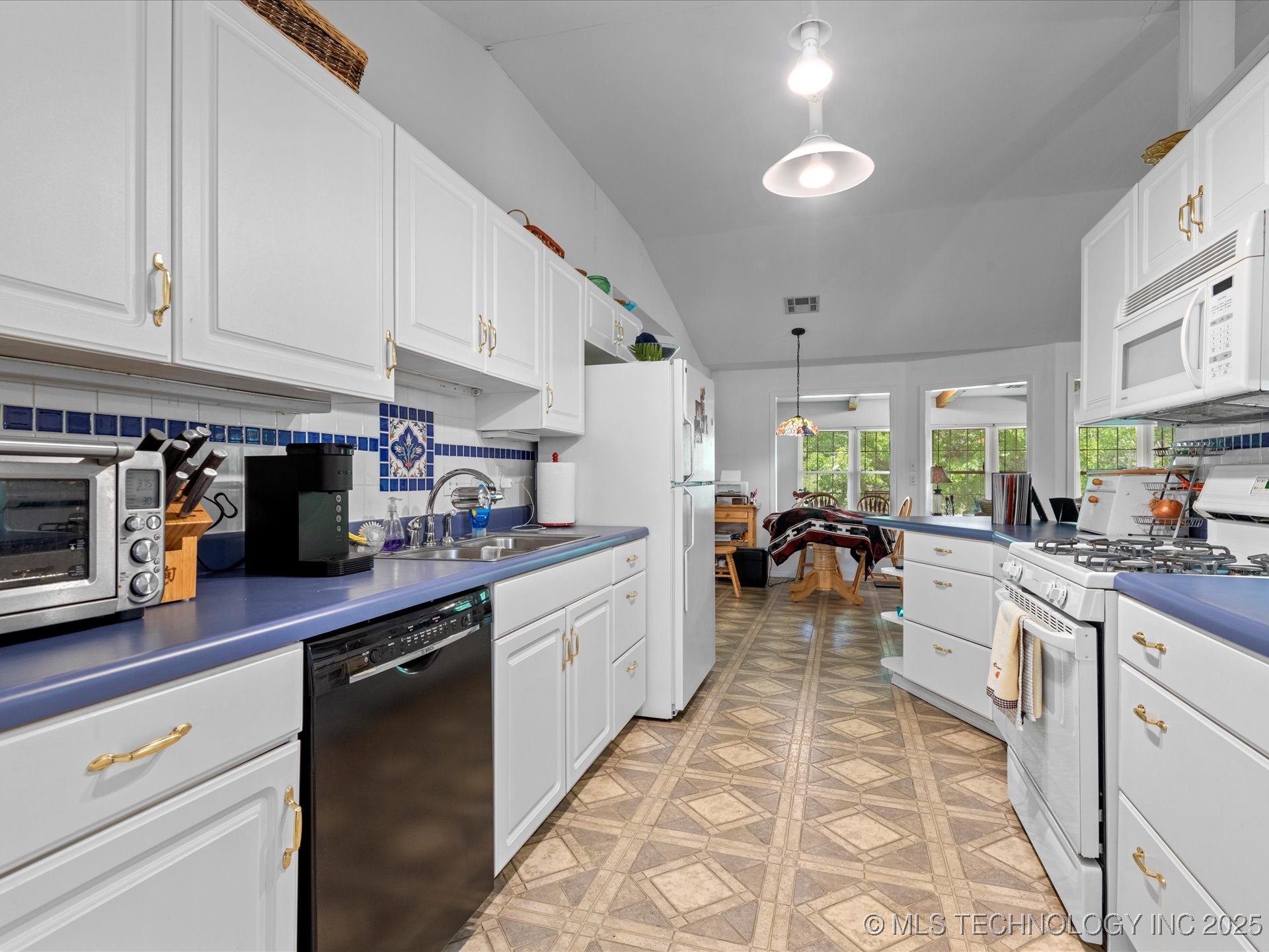 300 Keeler Street Ramona OK 74061
