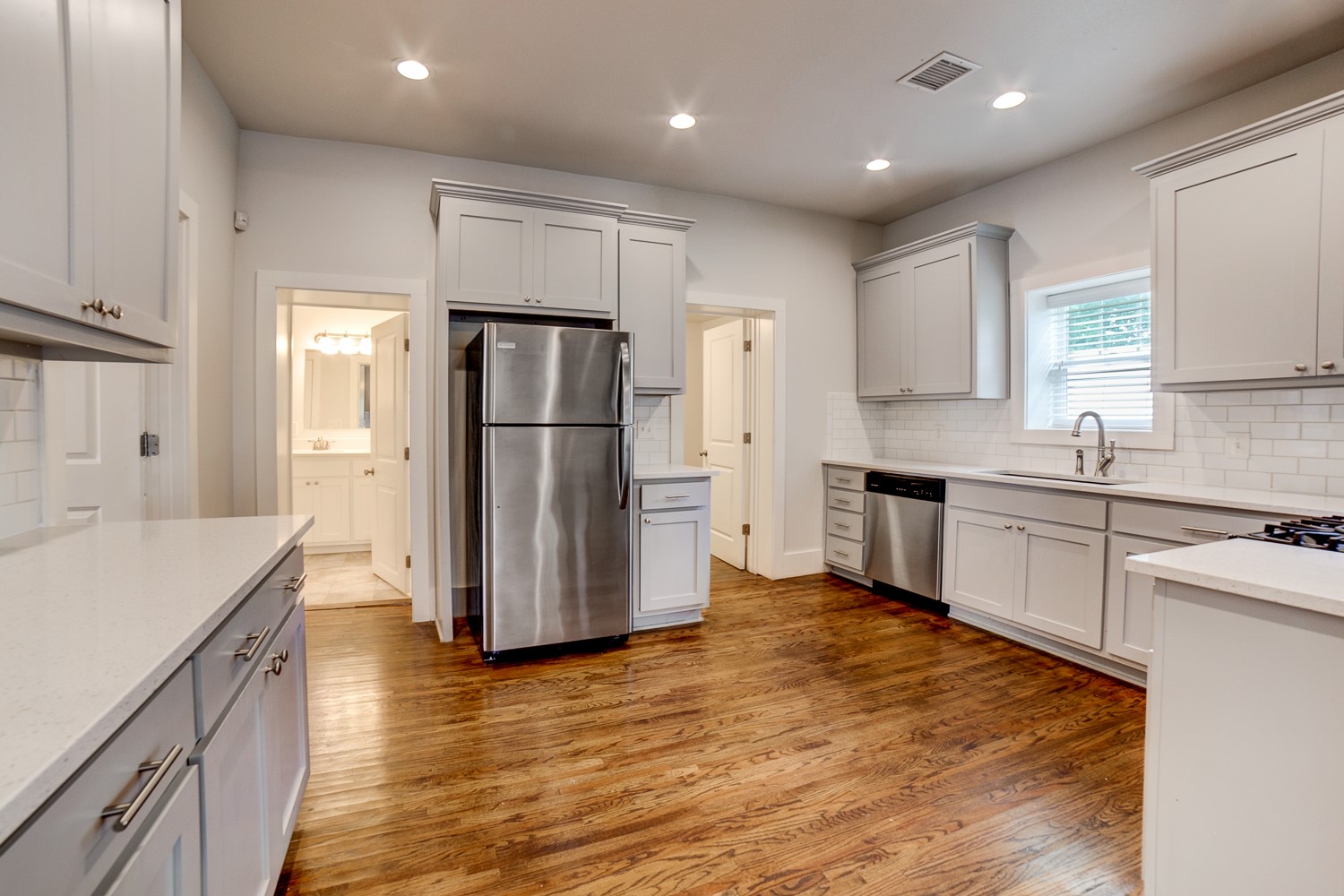 1102 Main Street Tulsa OK 74106