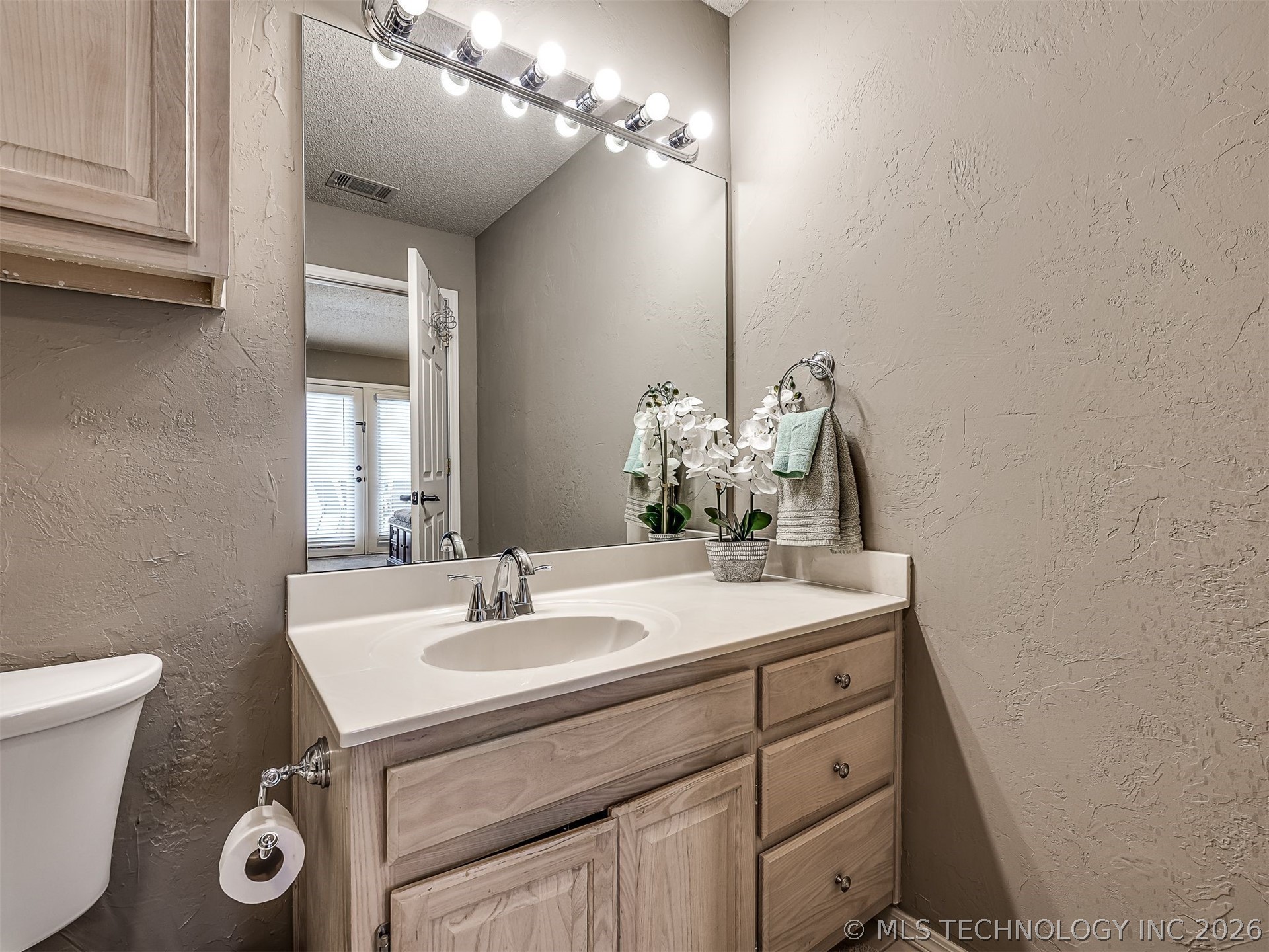 8212 S 84th Eastavenue Tulsa OK 74133