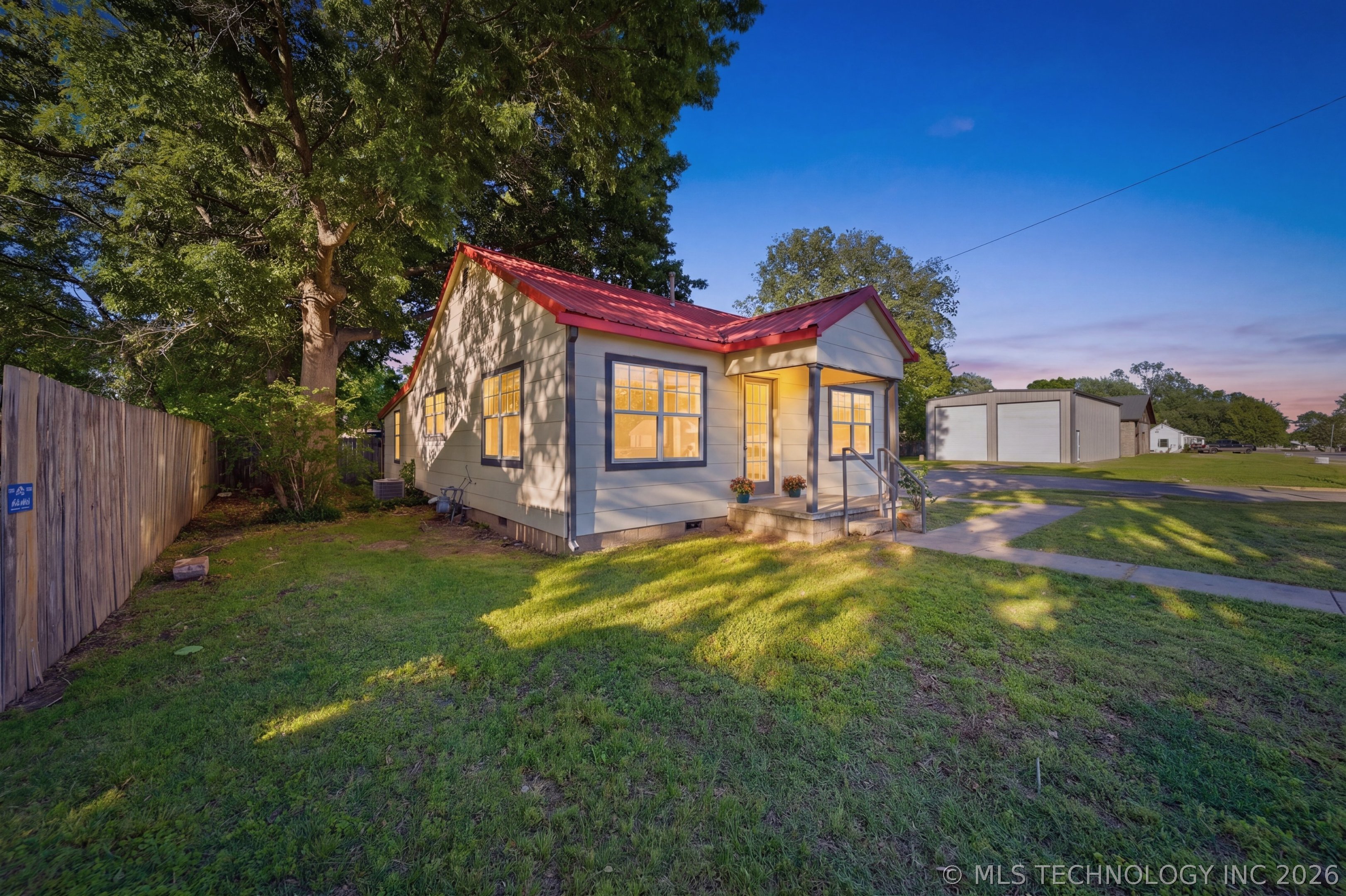 320 E Gentry Avenue Checotah OK 74426