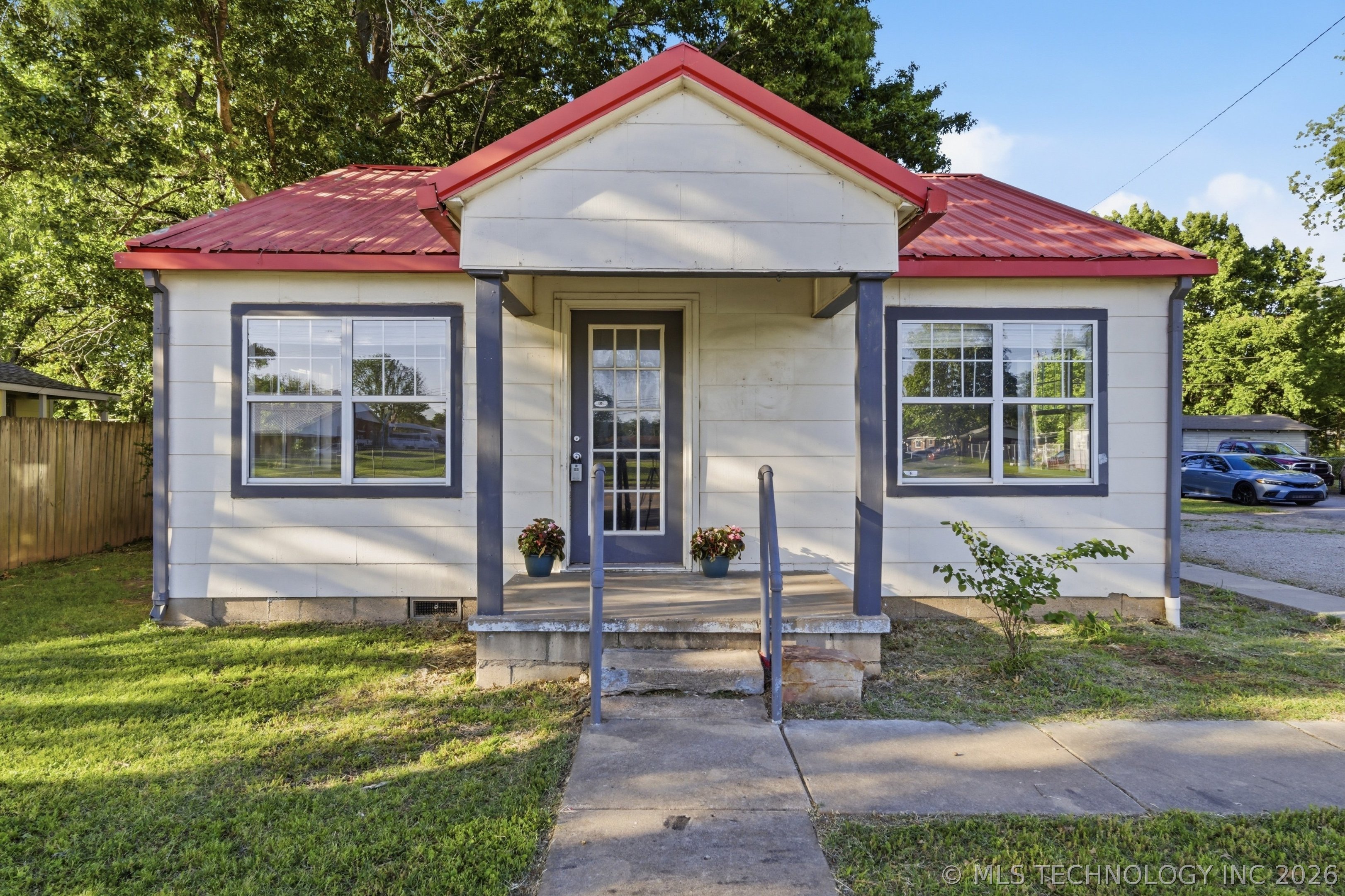 320 E Gentry Avenue Checotah OK 74426