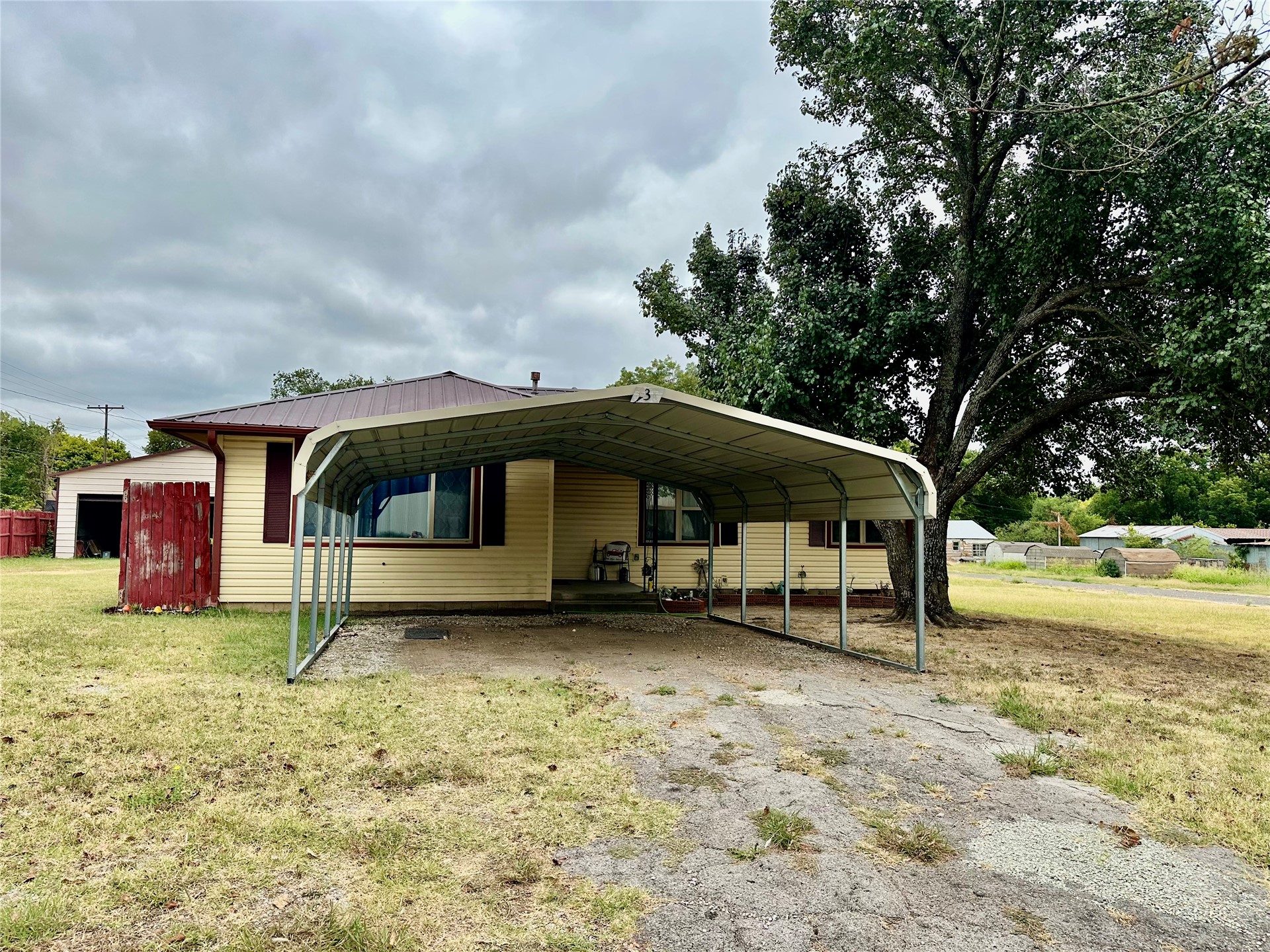 131 S Hyden Avenue Stratford OK 74872