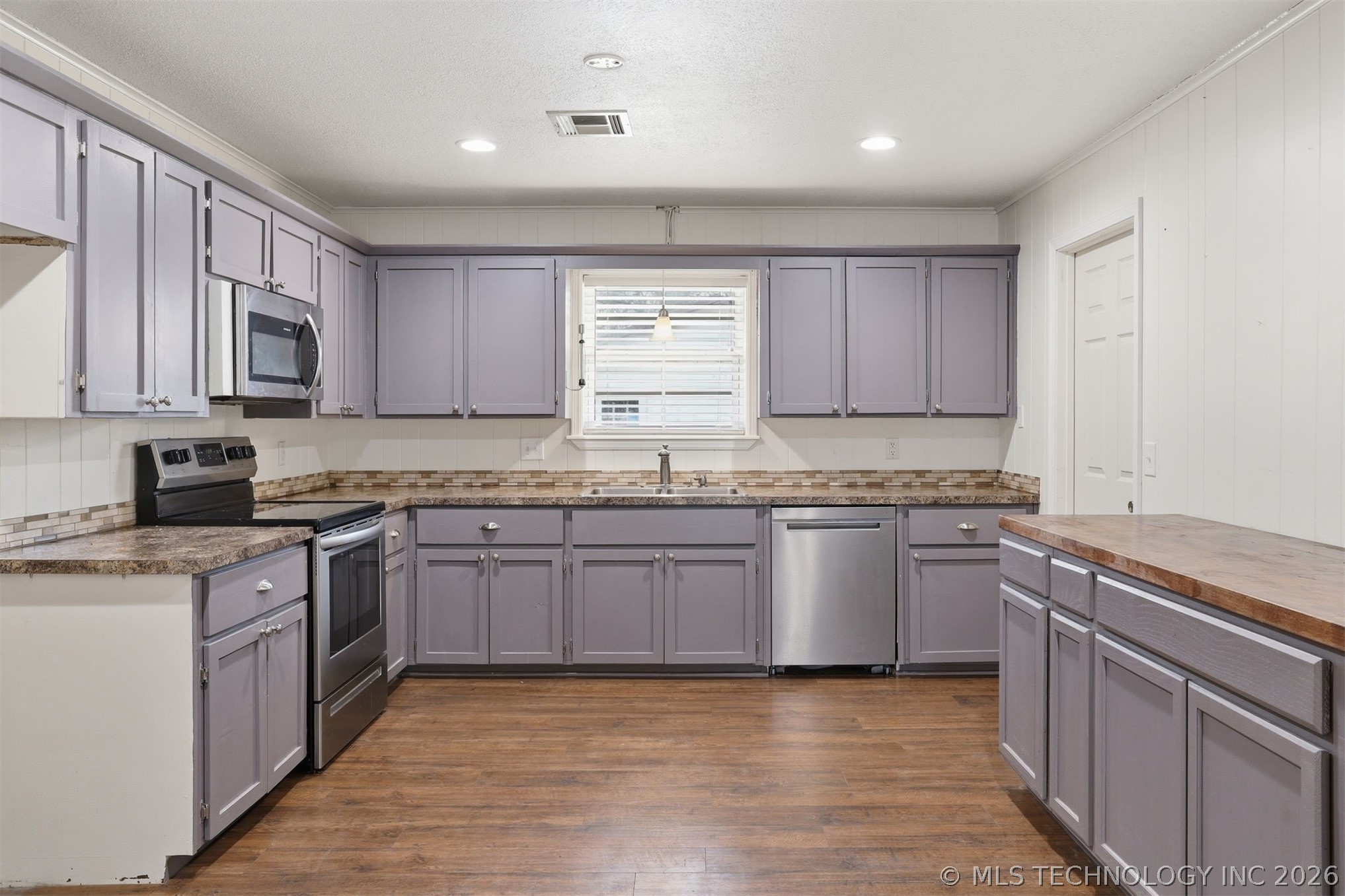 604 E 22nd Street Tishomingo OK 73460