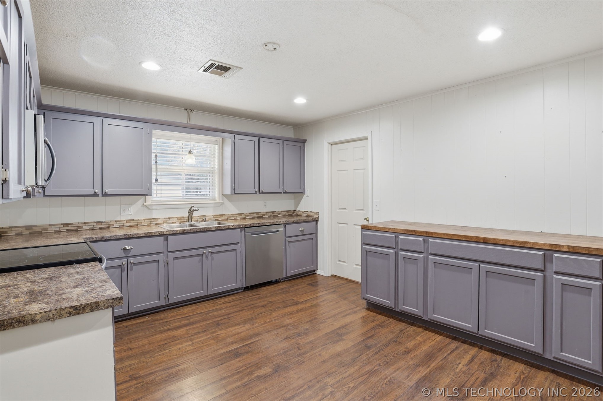604 E 22nd Street Tishomingo OK 73460