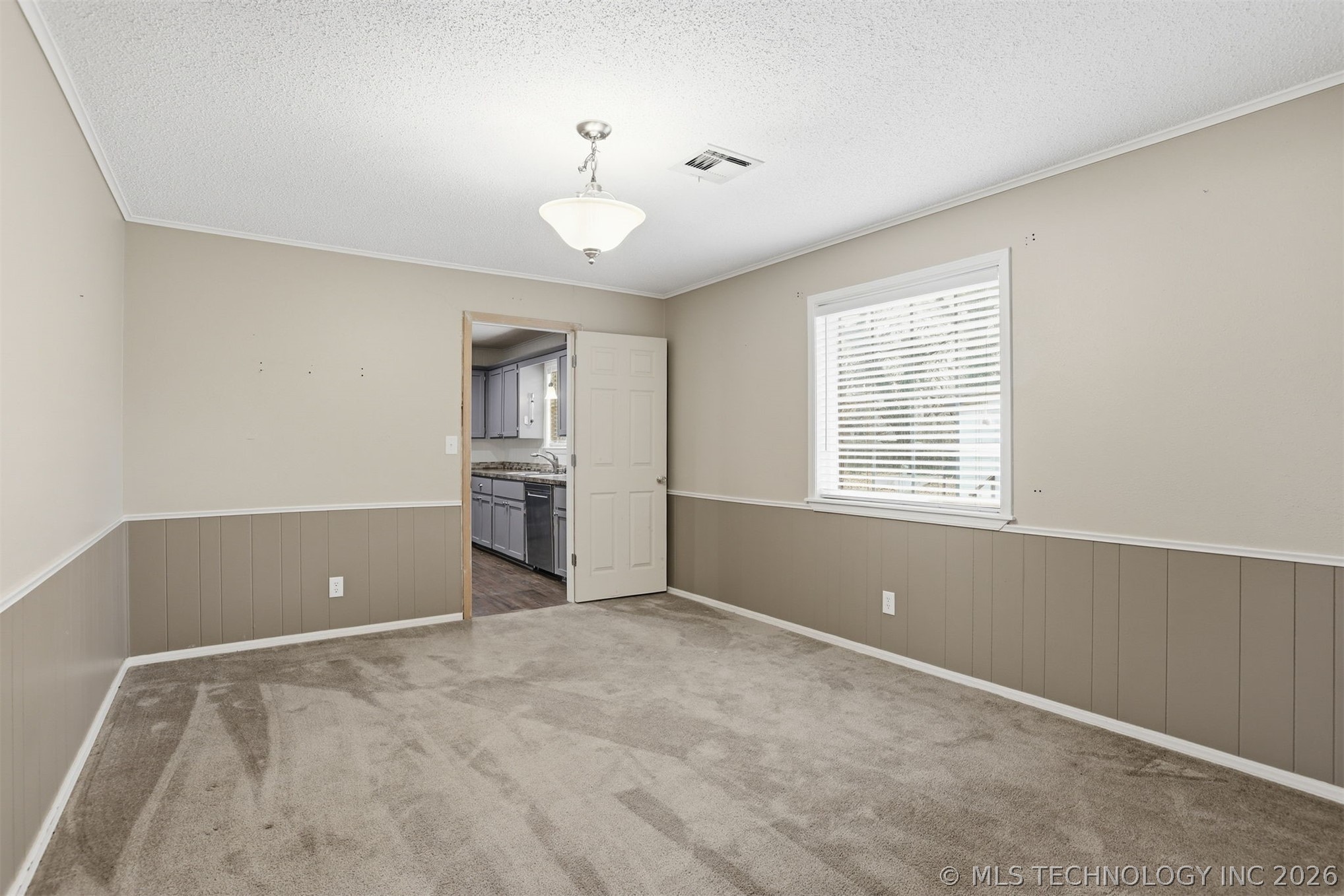 604 E 22nd Street Tishomingo OK 73460