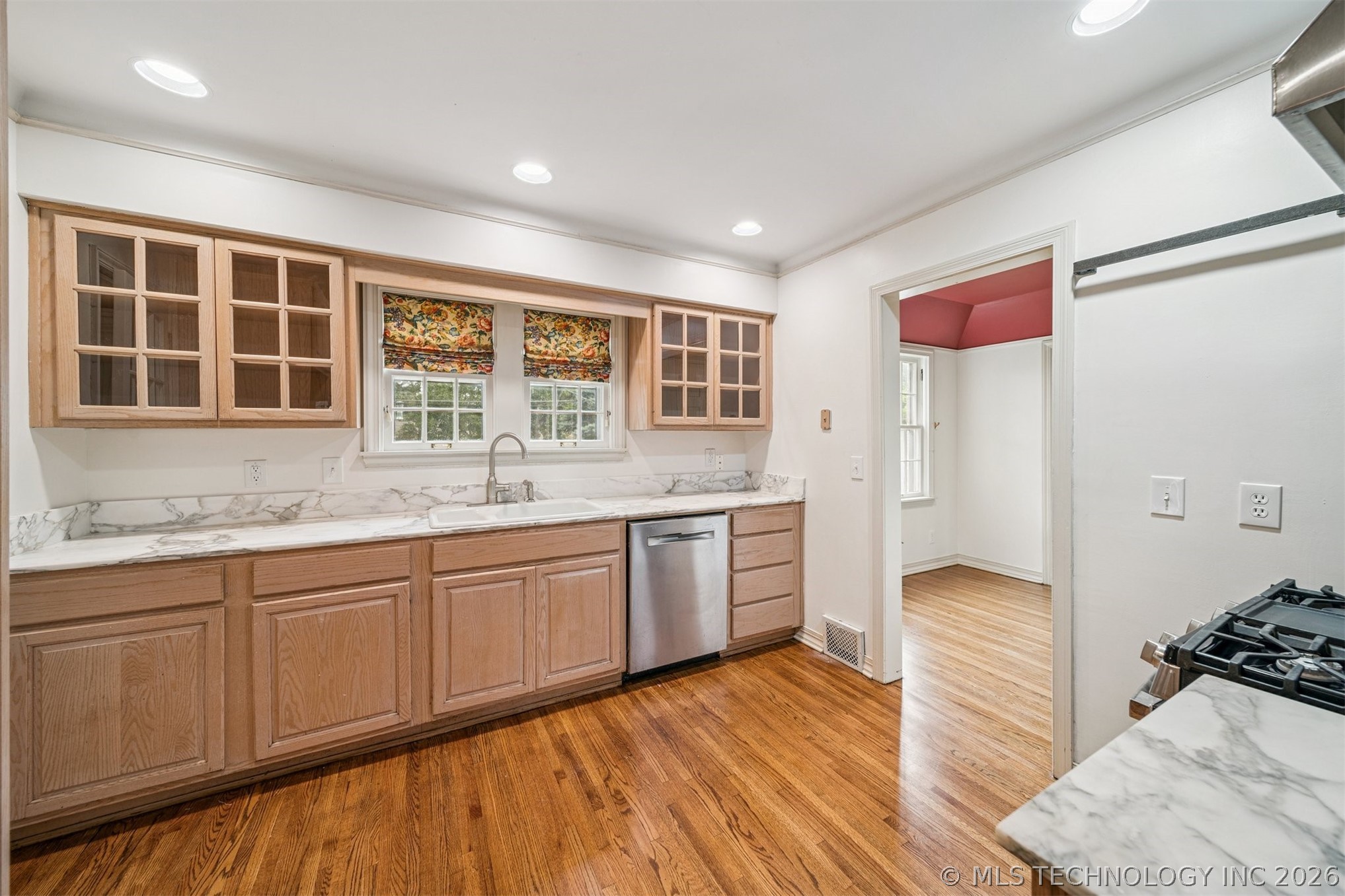 2429 E 22nd Place Tulsa OK 74114