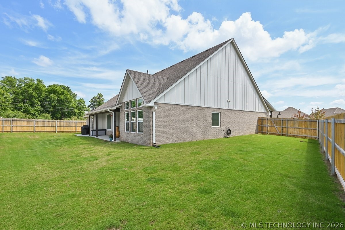 1617 N 72nd Street Broken Arrow OK 74014