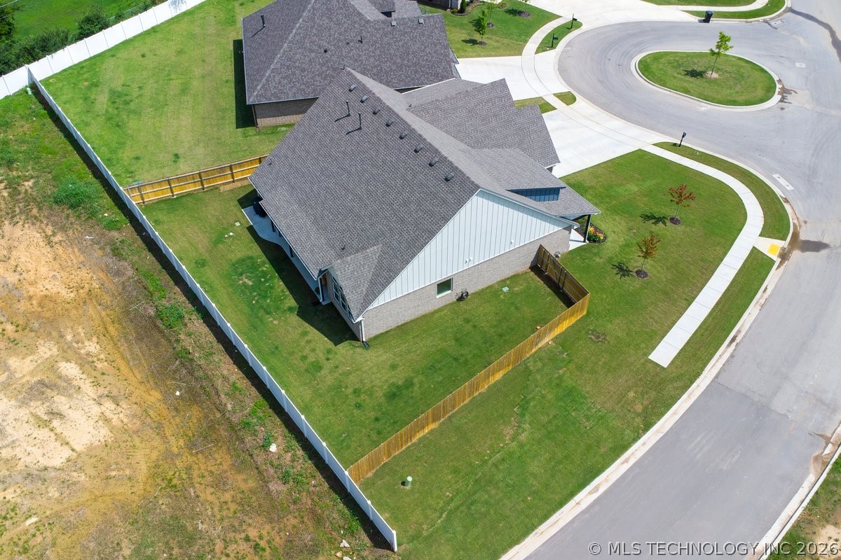 1617 N 72nd Street Broken Arrow OK 74014