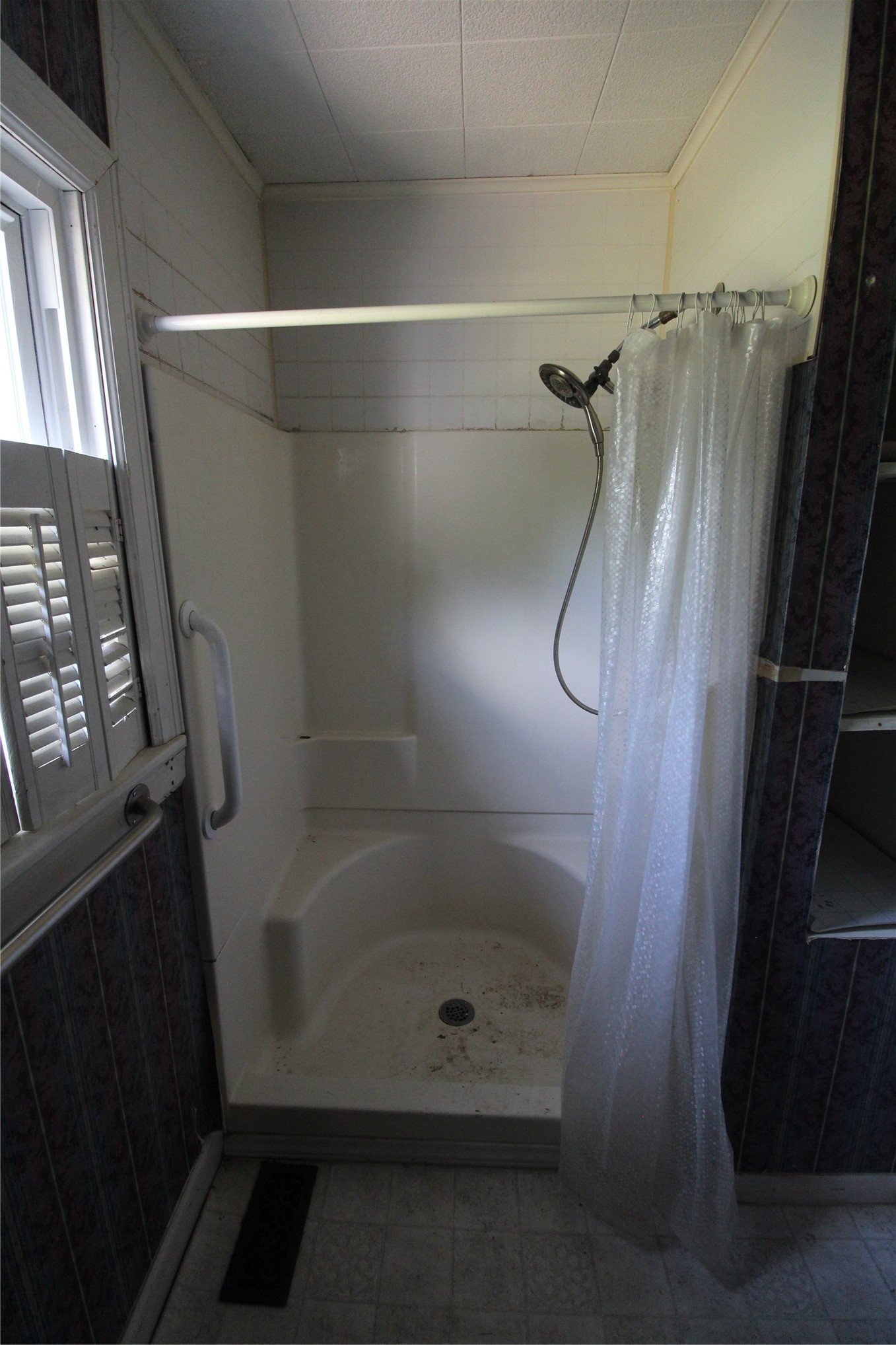628 W Tahlequah Vinita OK 74301
