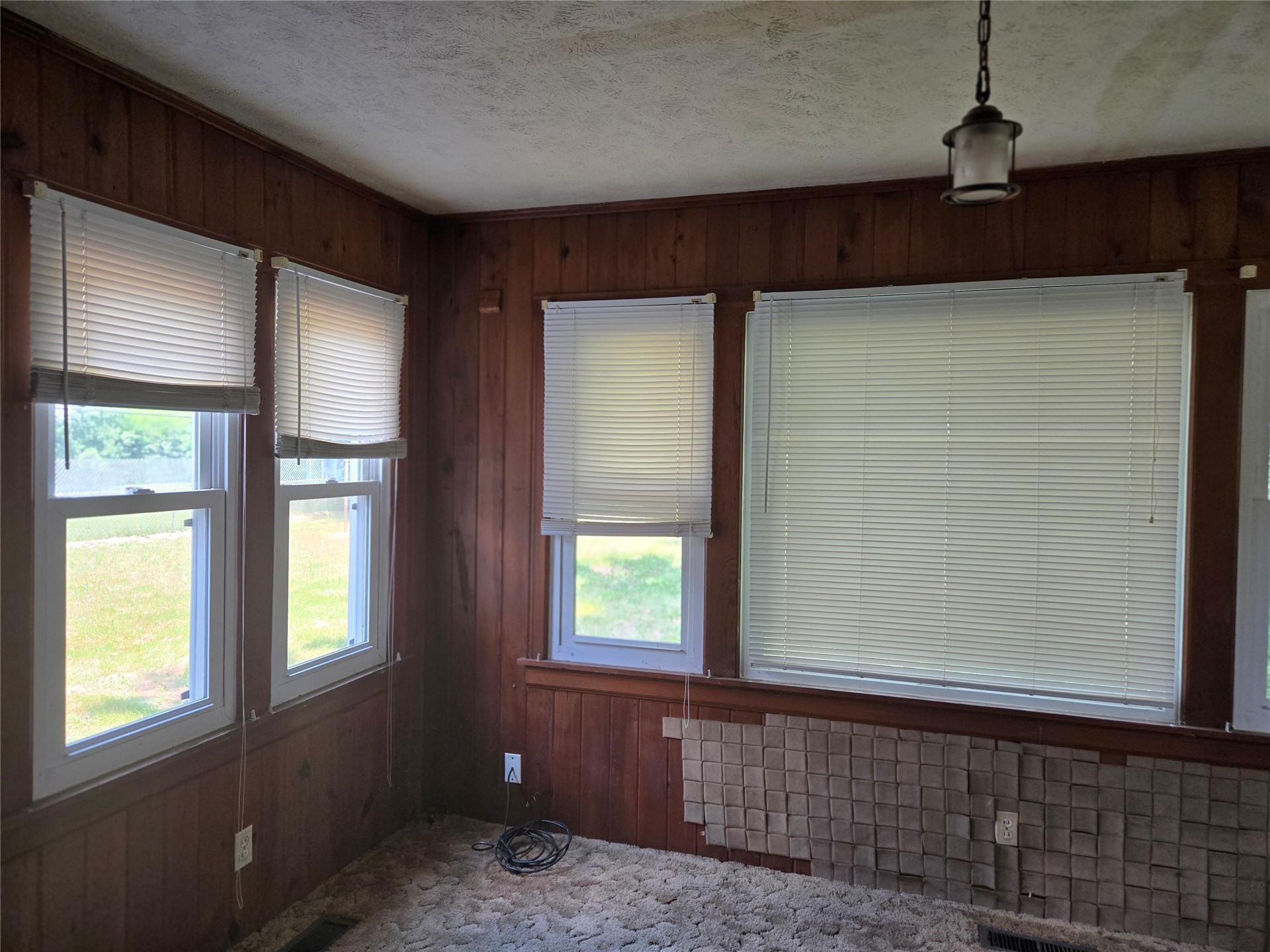 628 W Tahlequah Vinita OK 74301