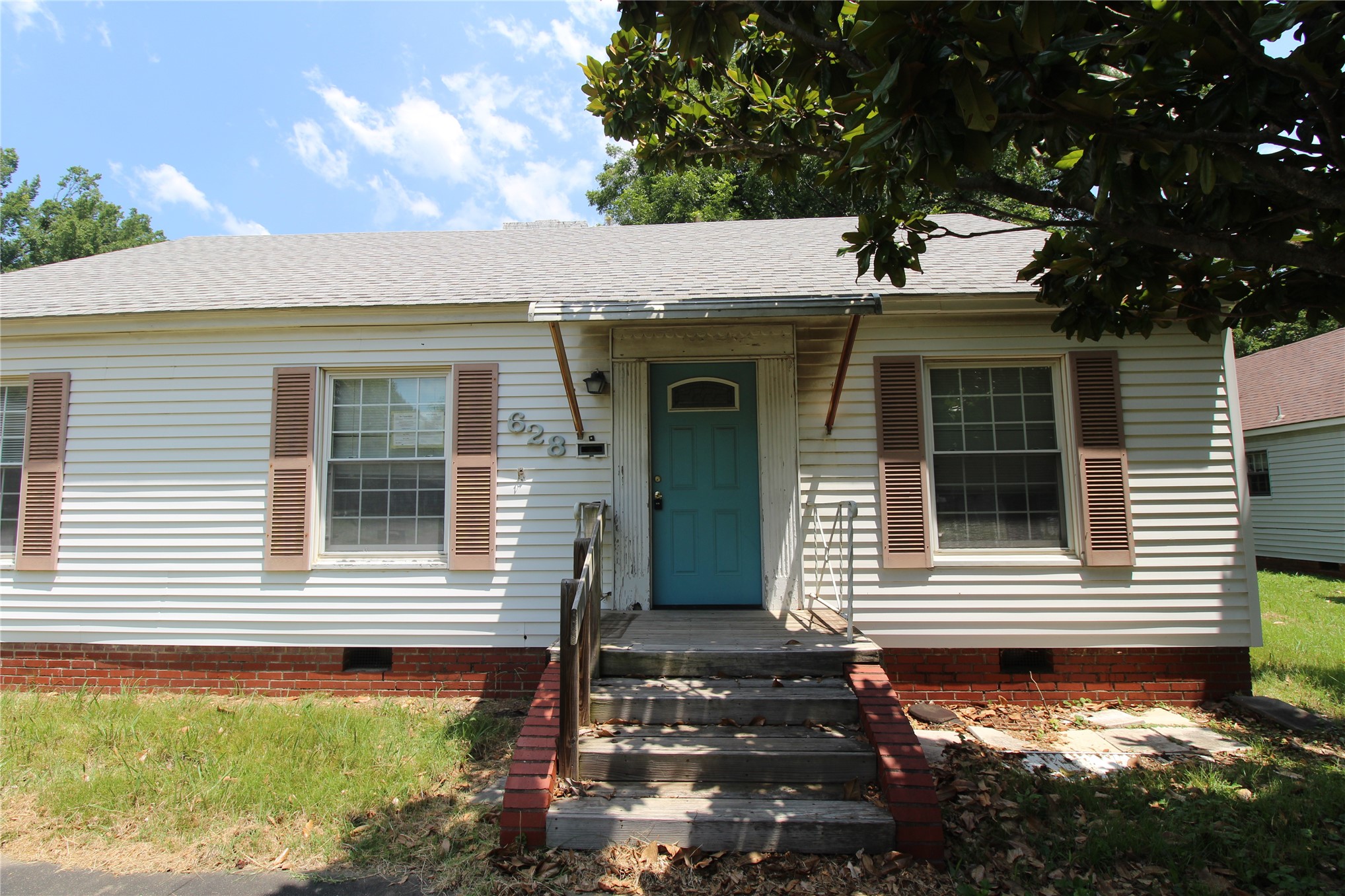 628 W Tahlequah Vinita OK 74301