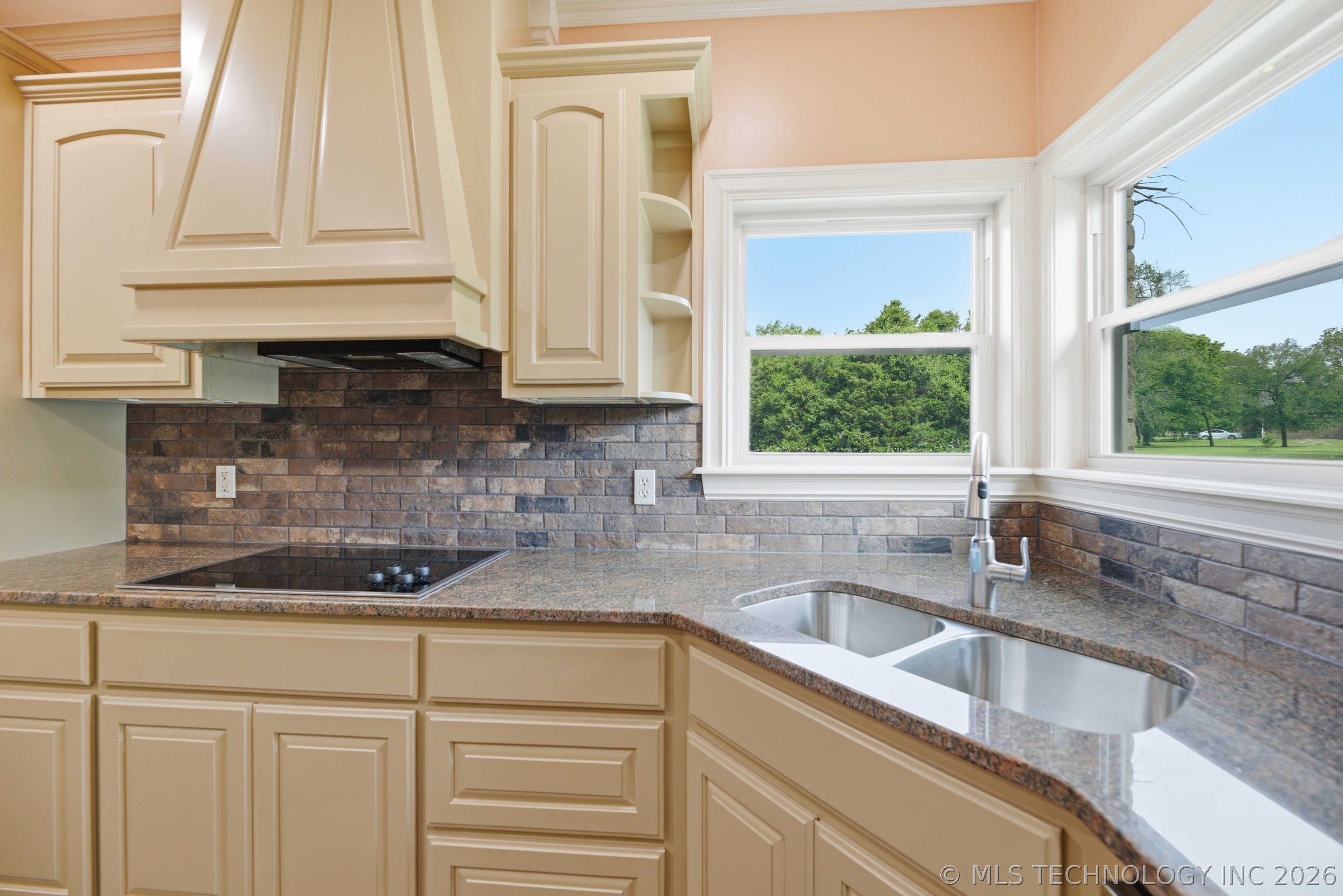 102 Cambridge Road Fort Gibson OK 74434