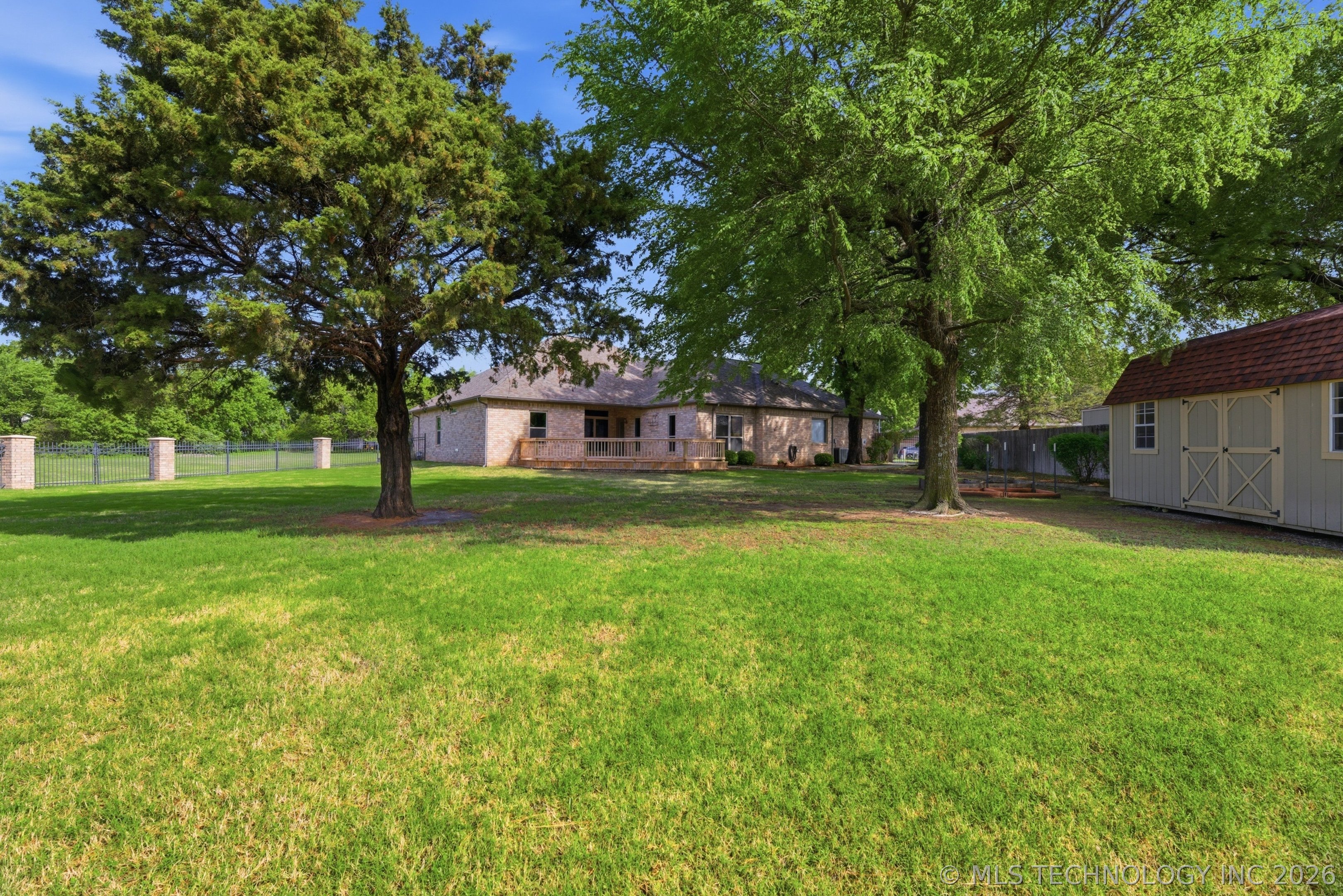 102 Cambridge Road Fort Gibson OK 74434