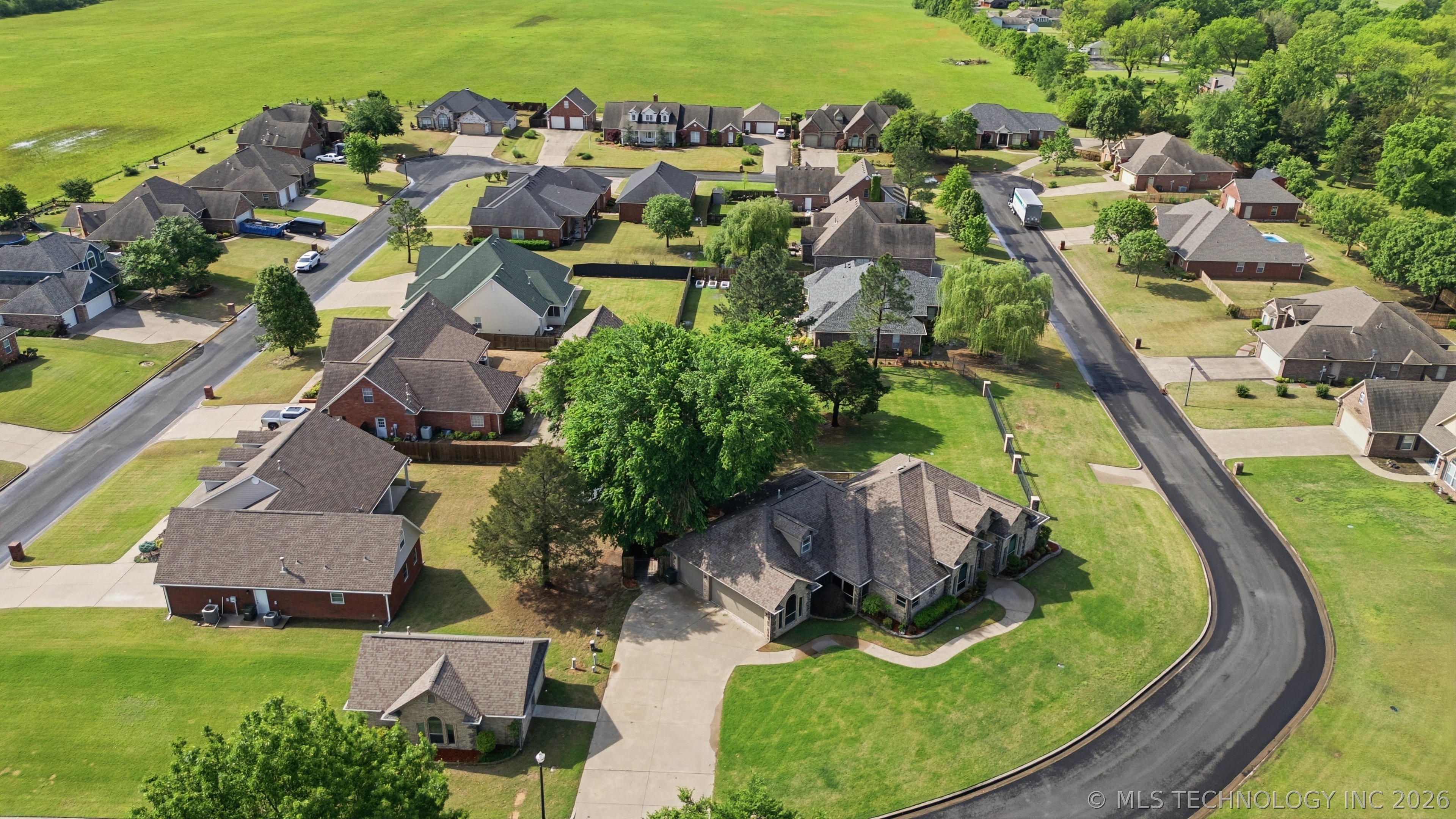 102 Cambridge Road Fort Gibson OK 74434