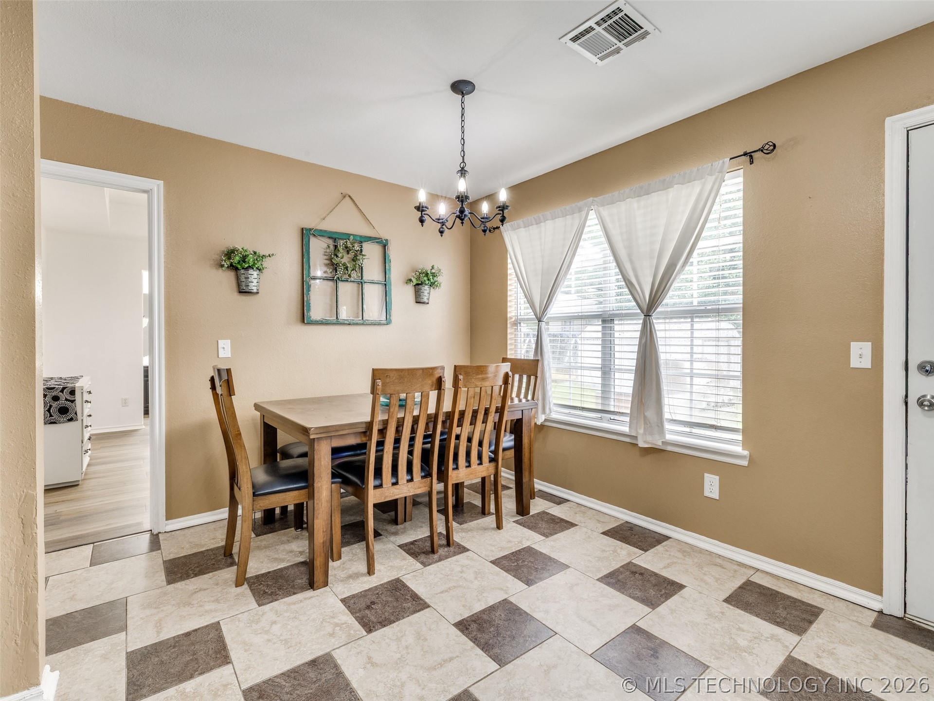 308 N Bristow Avenue Coweta OK 74429