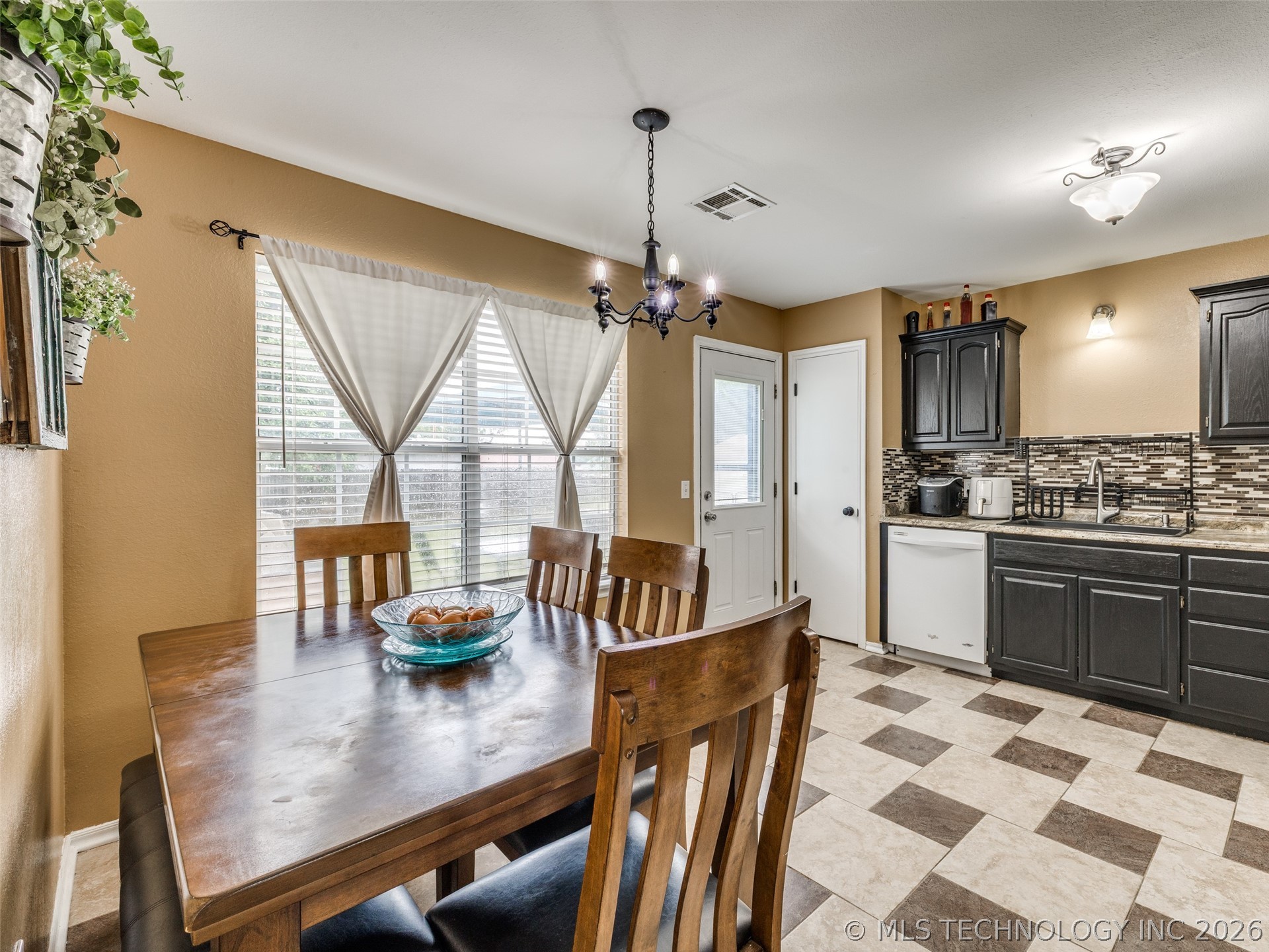 308 N Bristow Avenue Coweta OK 74429