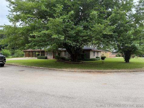 1303 Twin Lakes Madill OK 73446