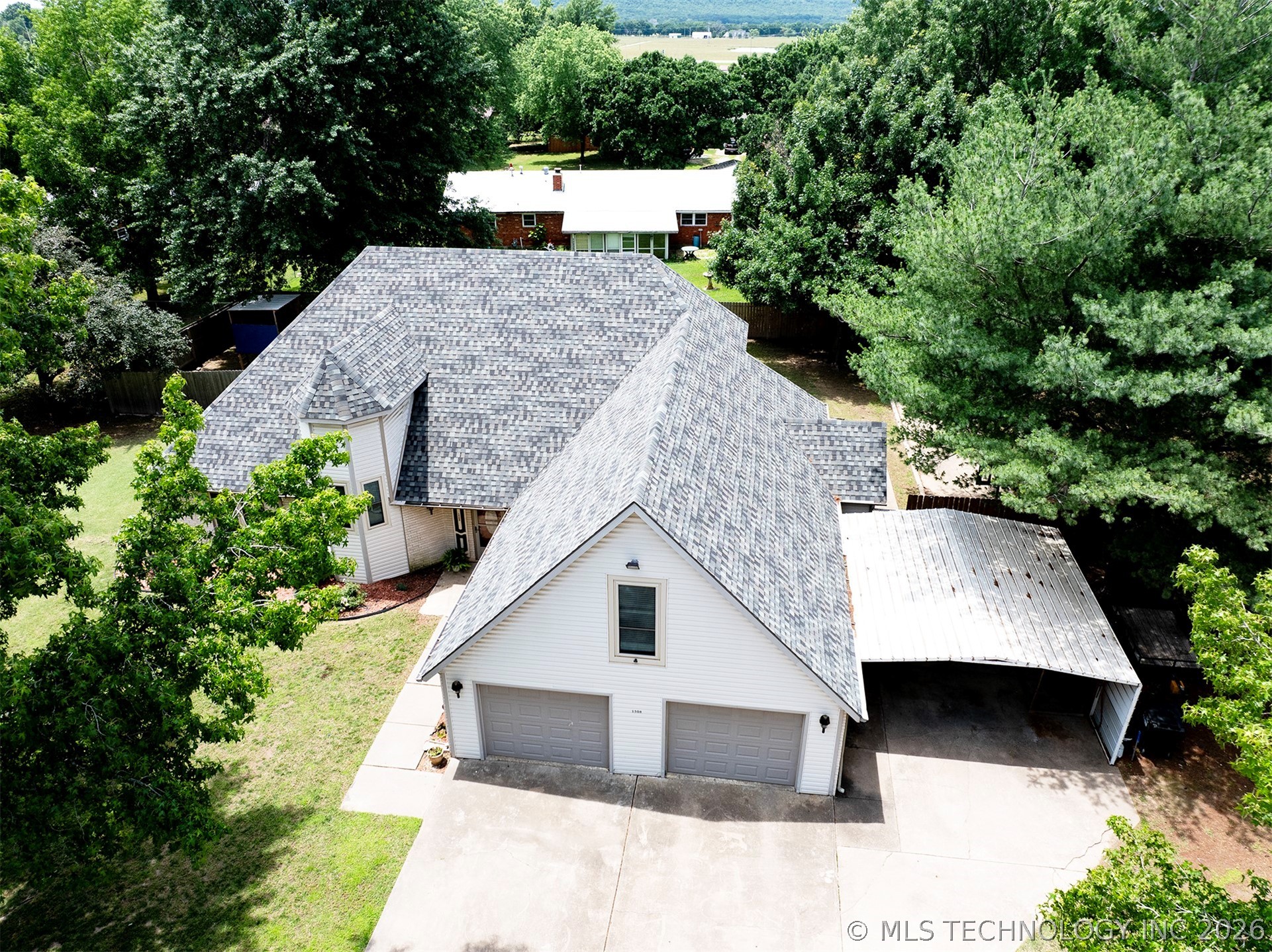 1508 N 3rd Avenue Warner OK 74469