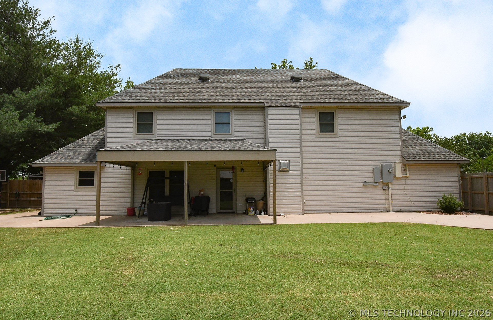 1508 N 3rd Avenue Warner OK 74469